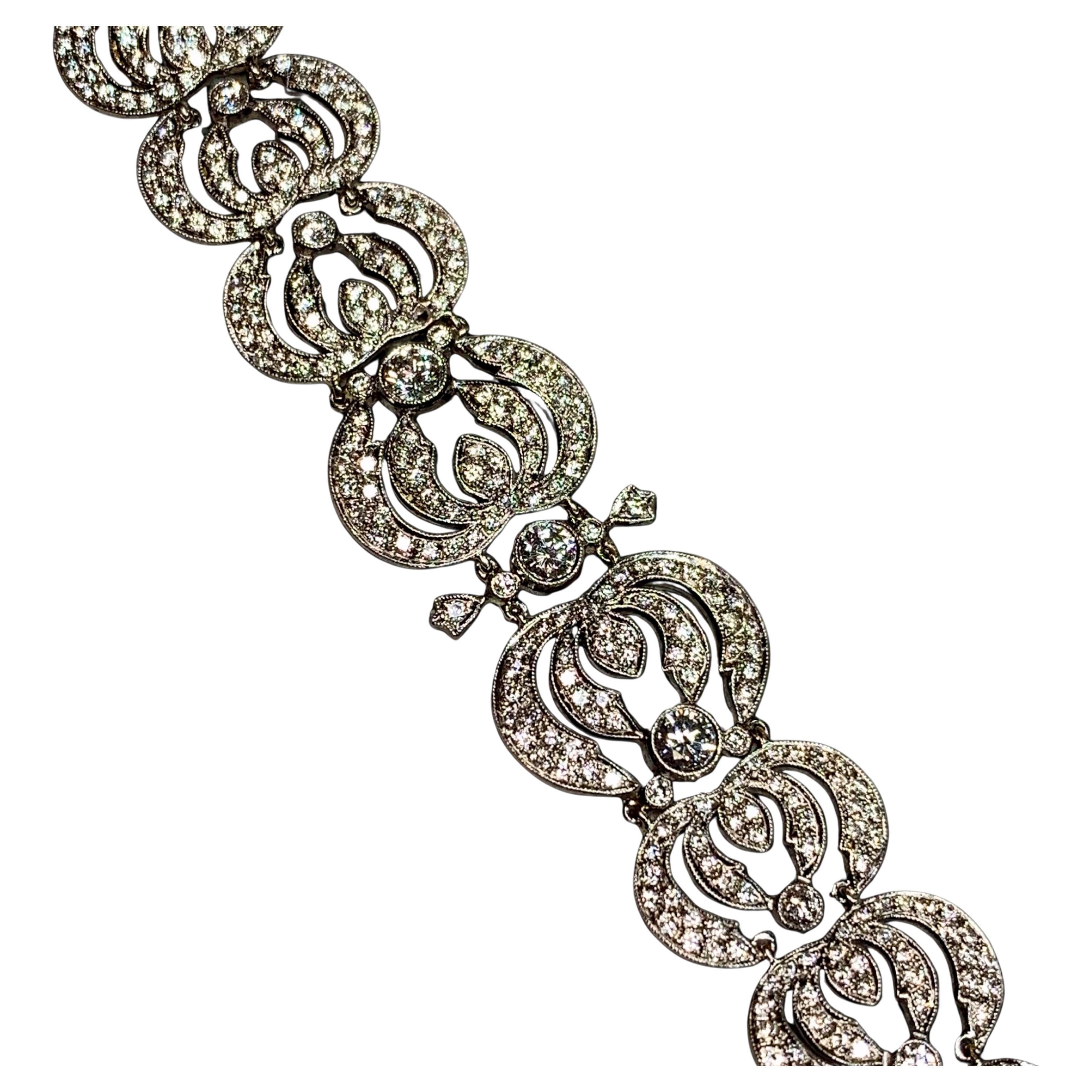 Bracciale a mezzaluna con diamanti in oro bianco 18 carati Estate Art Deco 6ctw G Vs 7" in vendita