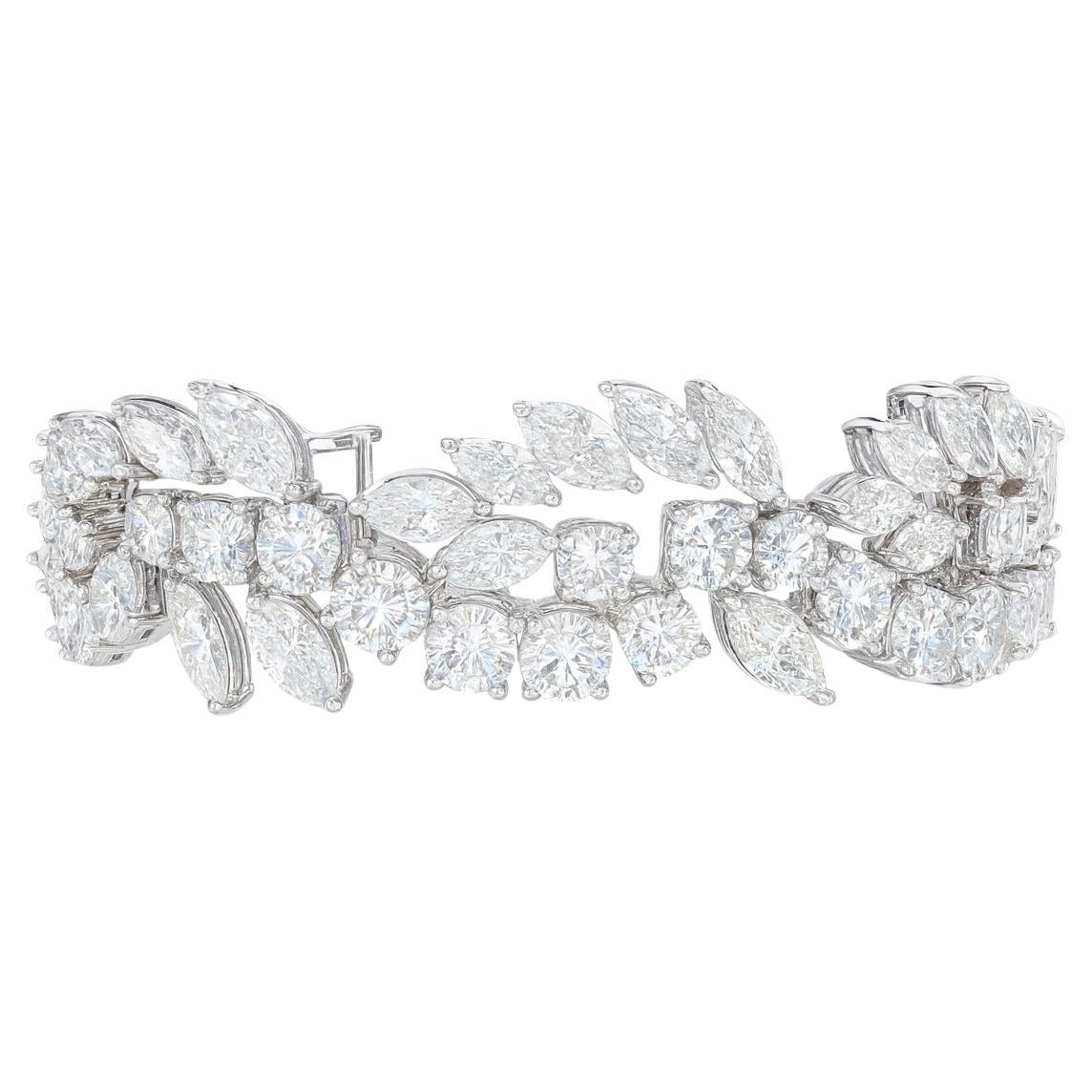 Bracciale Art Deco di proprietà con diamanti in platino da 30 carati in vendita