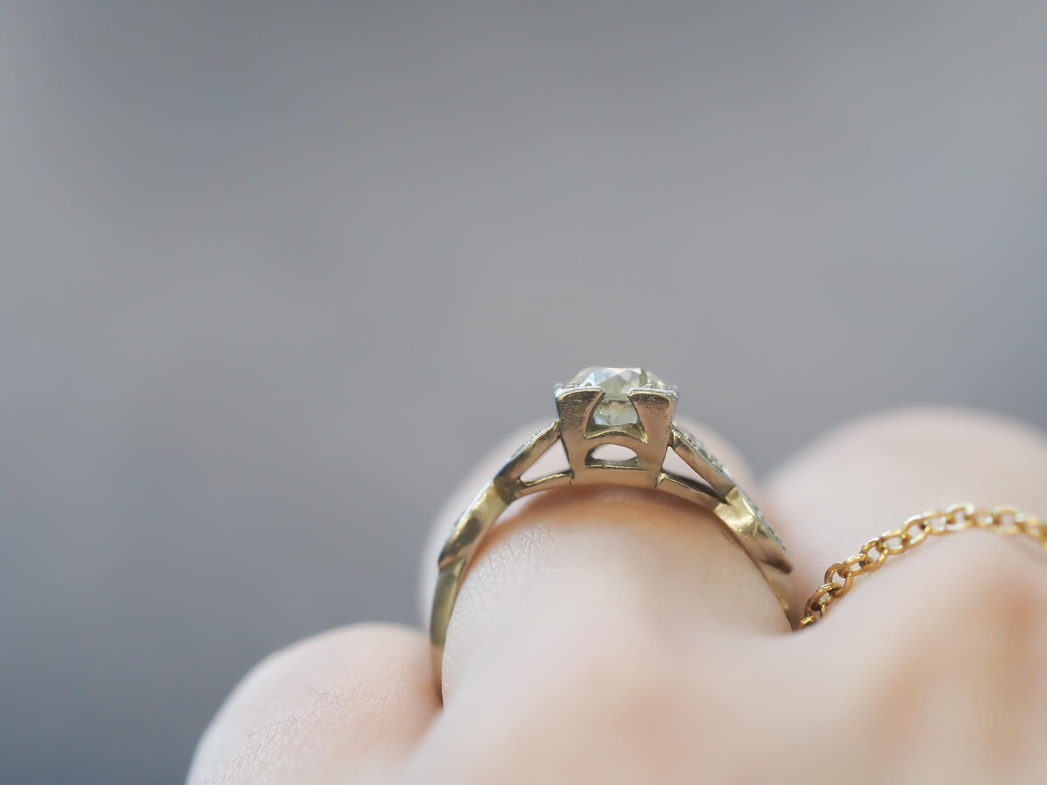 Bague de fiançailles en platine avec diamant européen de 0,65ct - VHK#1003 Bon état - En vente à Hicksville, NY