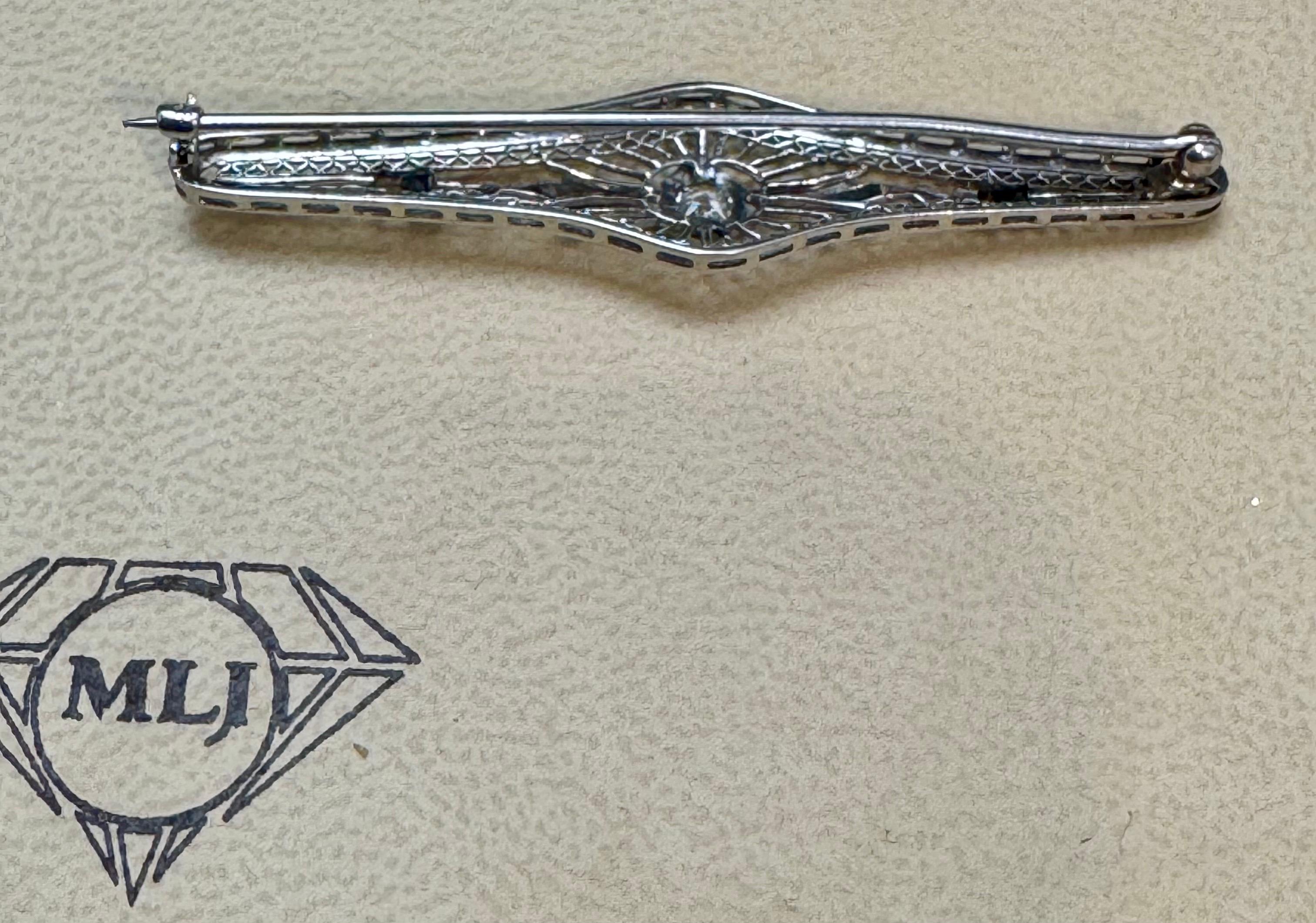 Tenuta Art Deco  Diamante, zaffiro e rubino in platino da 4,2 gm Spilla / Broccia Qualità VS In condizioni ottime in vendita a New York, NY