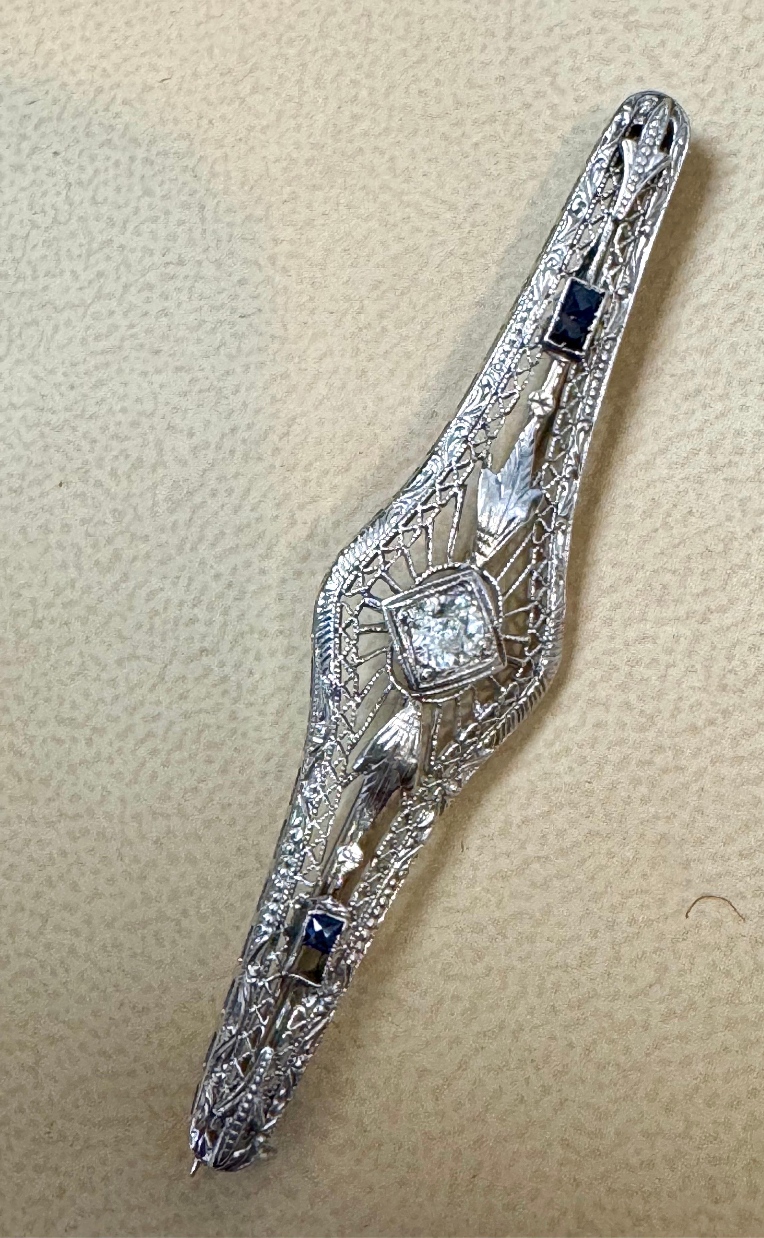 Tenuta Art Deco  Diamante, zaffiro e rubino in platino da 4,2 gm Spilla / Broccia Qualità VS in vendita 4