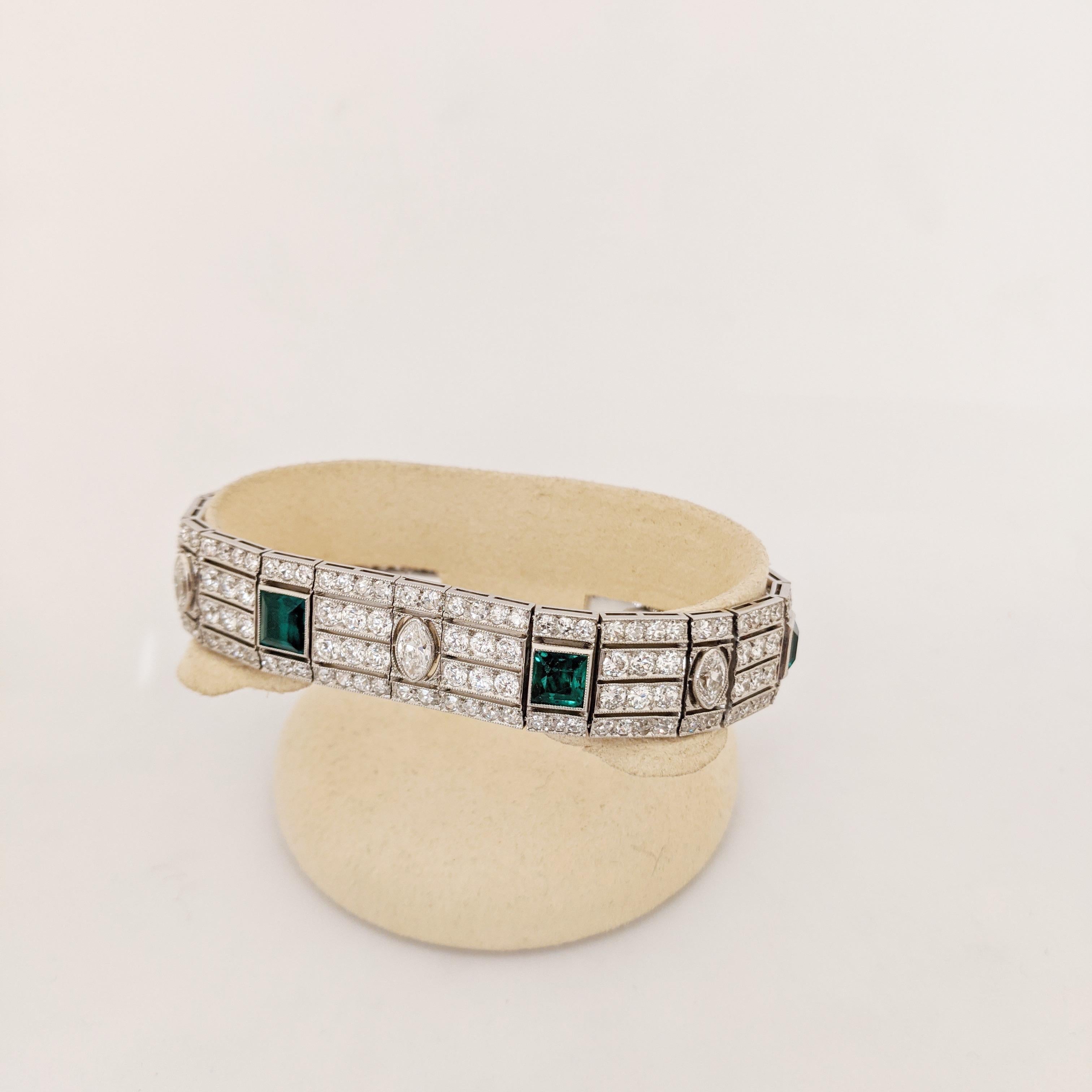 Estate Art Deco Platinum Emerald and Diamond Bracelet, circa 1936 For Sale 1
