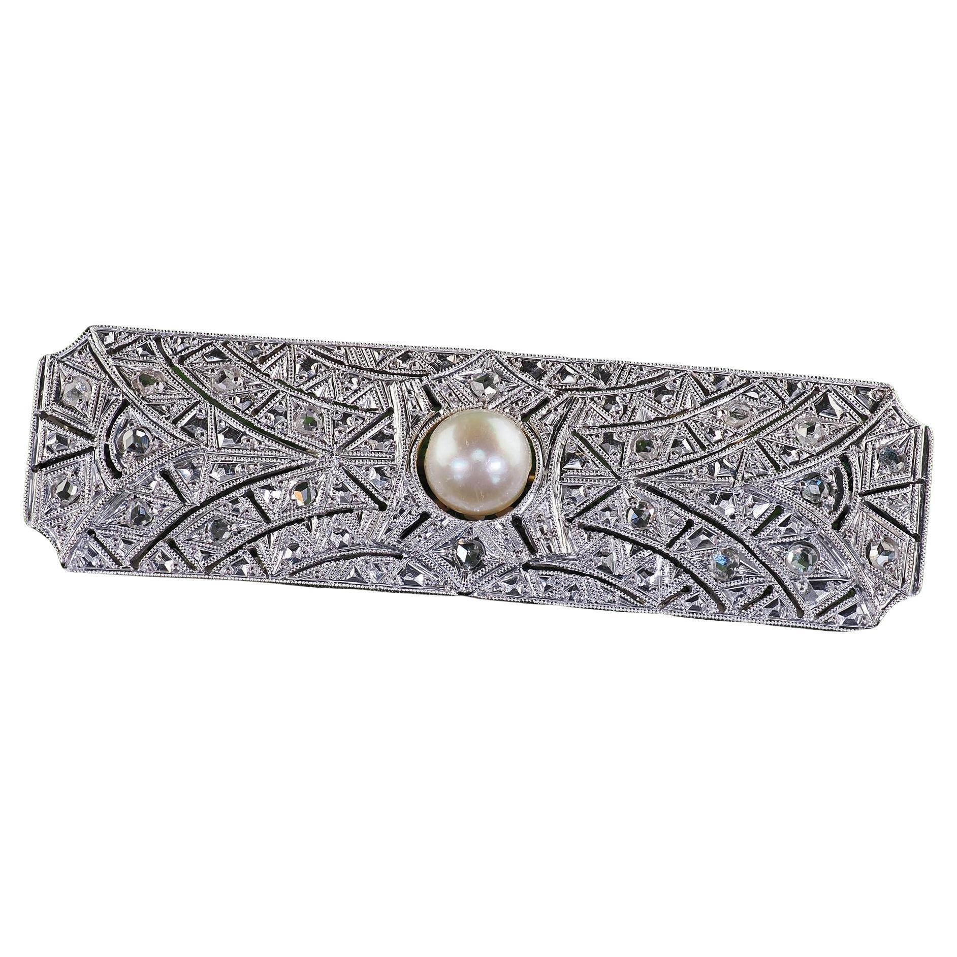 Épingle en or blanc 18 carats, diamants taillés en rose et perles, de style Art Déco Revival en vente