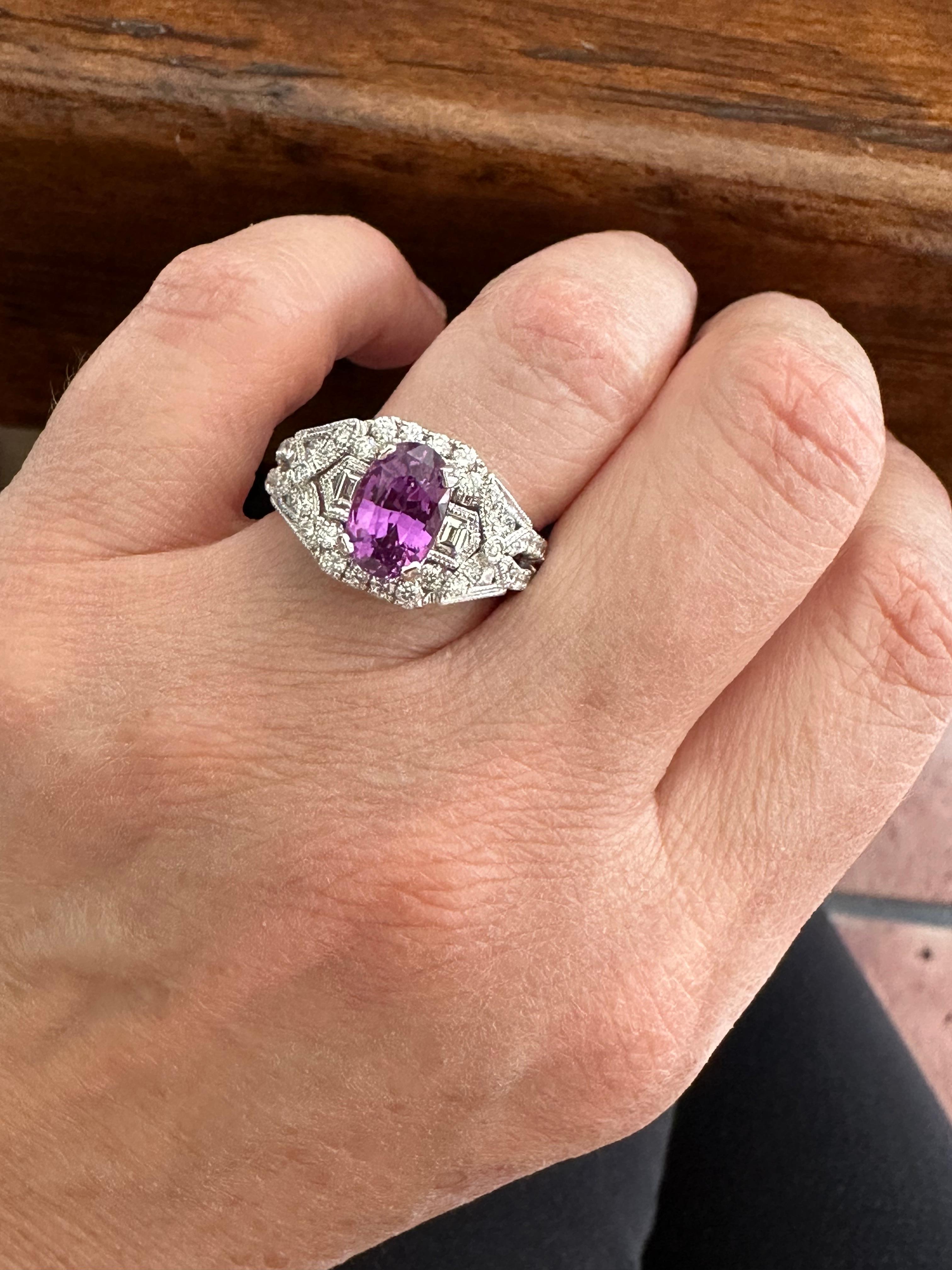 Estate Art Deco-Style Natural Pinkish Purple Sapphire and Diamond Cocktail Ring  For Sale 7