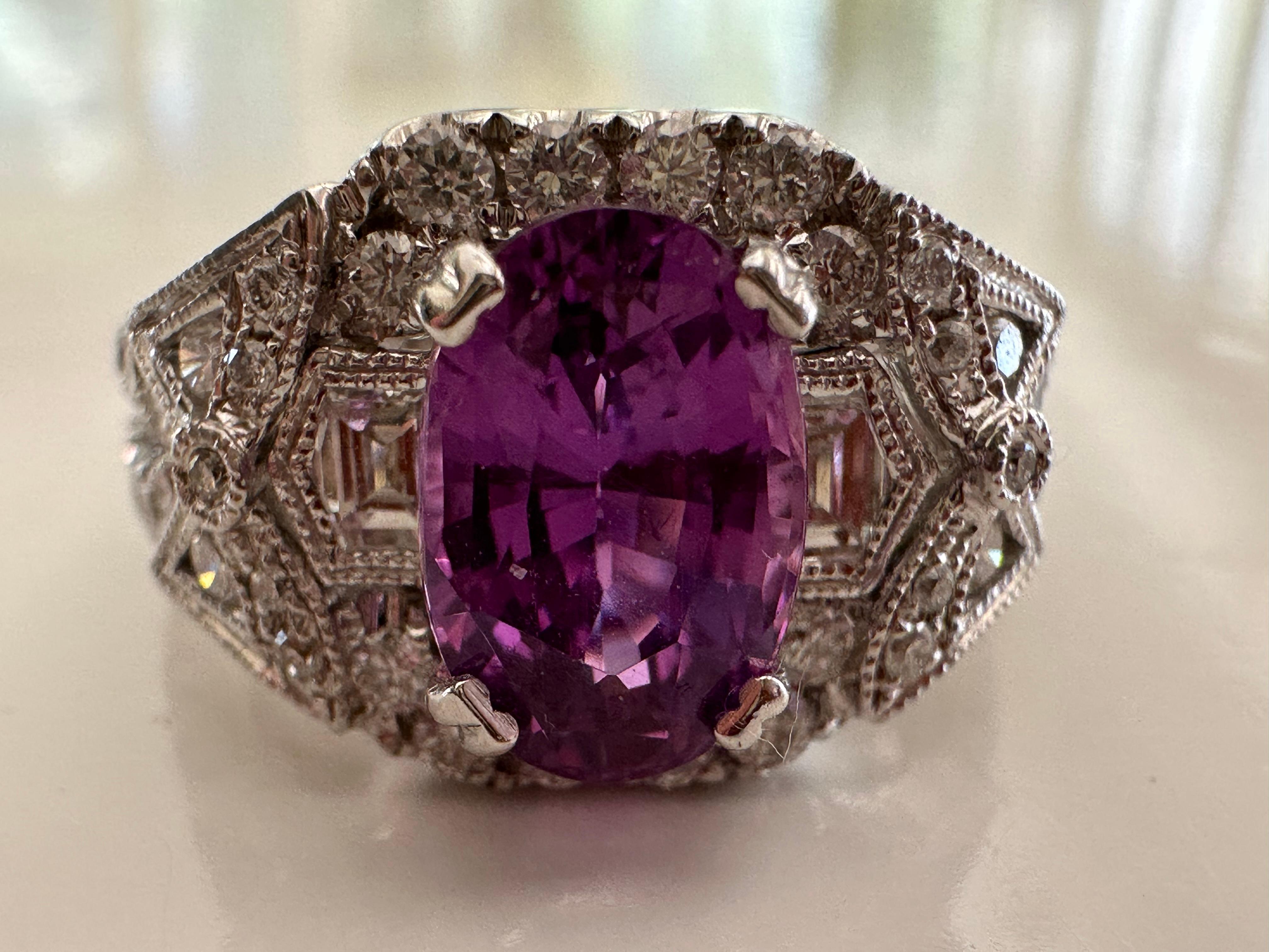 Oval Cut Estate Art Deco-Style Natural Pinkish Purple Sapphire and Diamond Cocktail Ring  For Sale