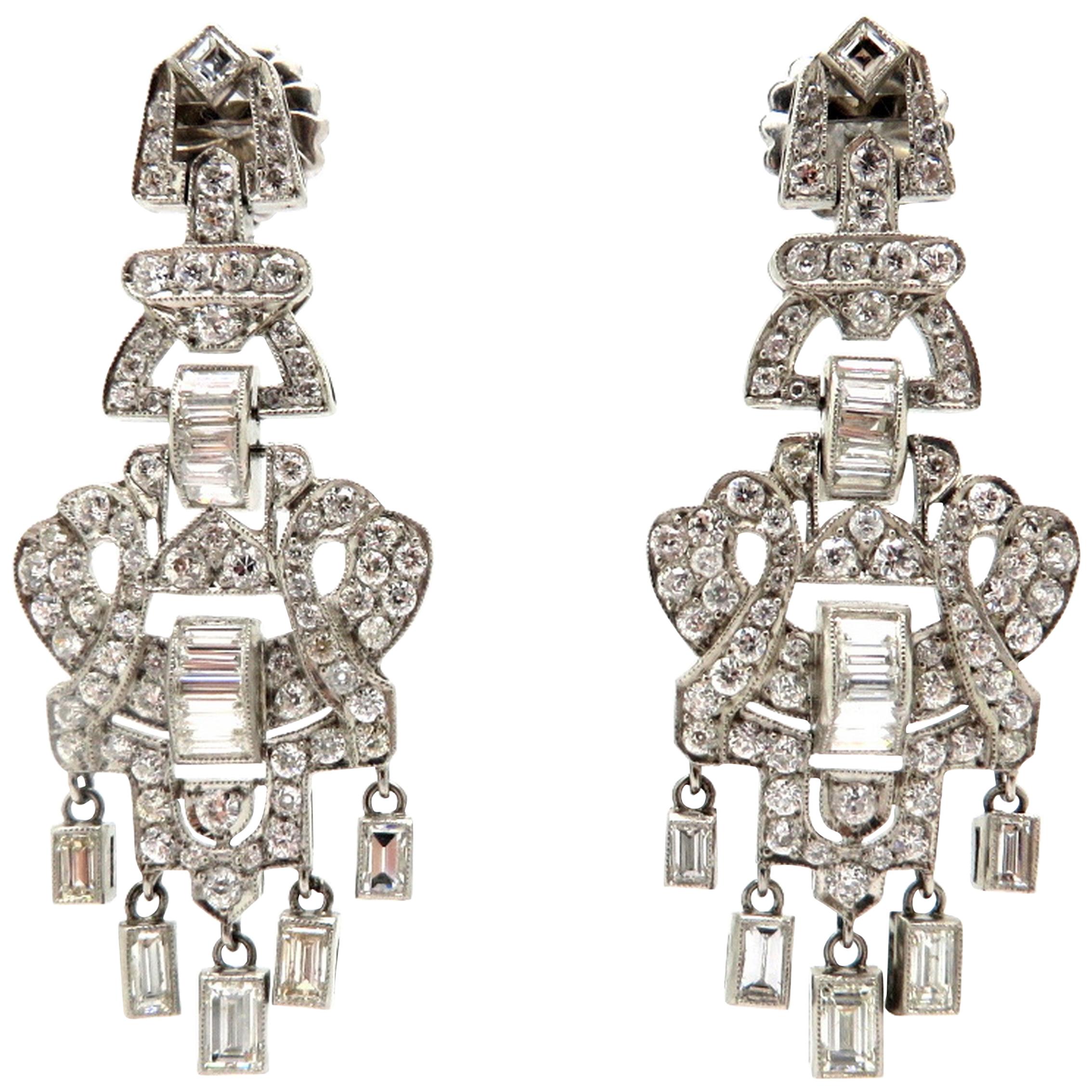 Pendientes de platino estilo Art Déco en forma de araña multiforme con diamantes colgantes