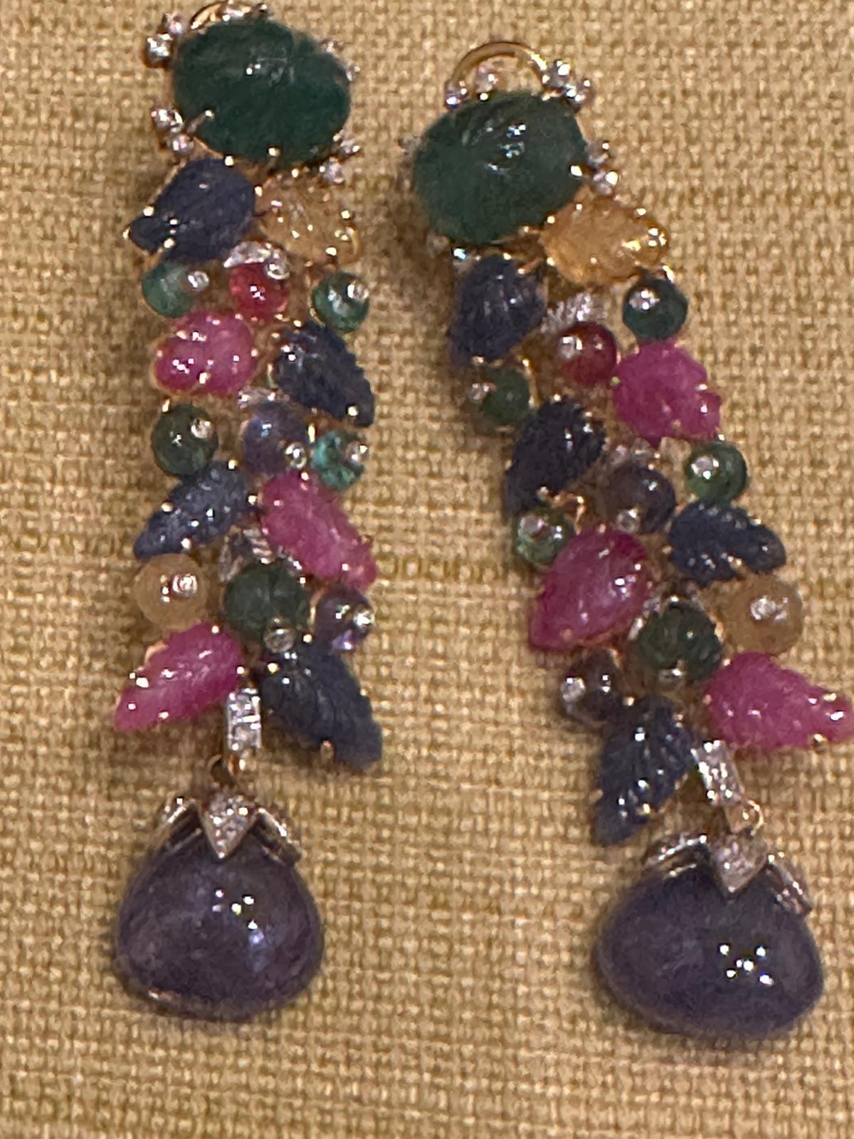 Conjunto de collar Estate Art Decó inspirado en el tutti frutti de piedras preciosas talladas y diamantes en venta 9