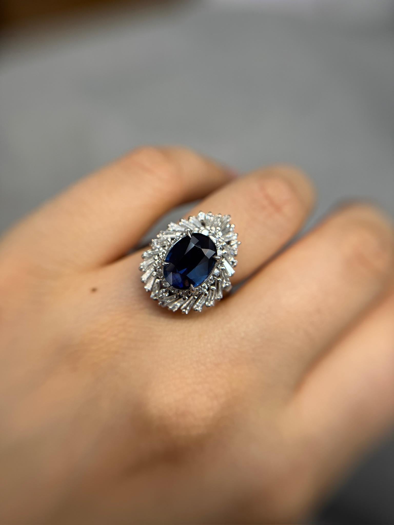 Estate Ballerina Ring 2.53ct Sri Lankan Heated Natural Sapphire Plat Size 6.75 In Excellent Condition For Sale In New York, NY