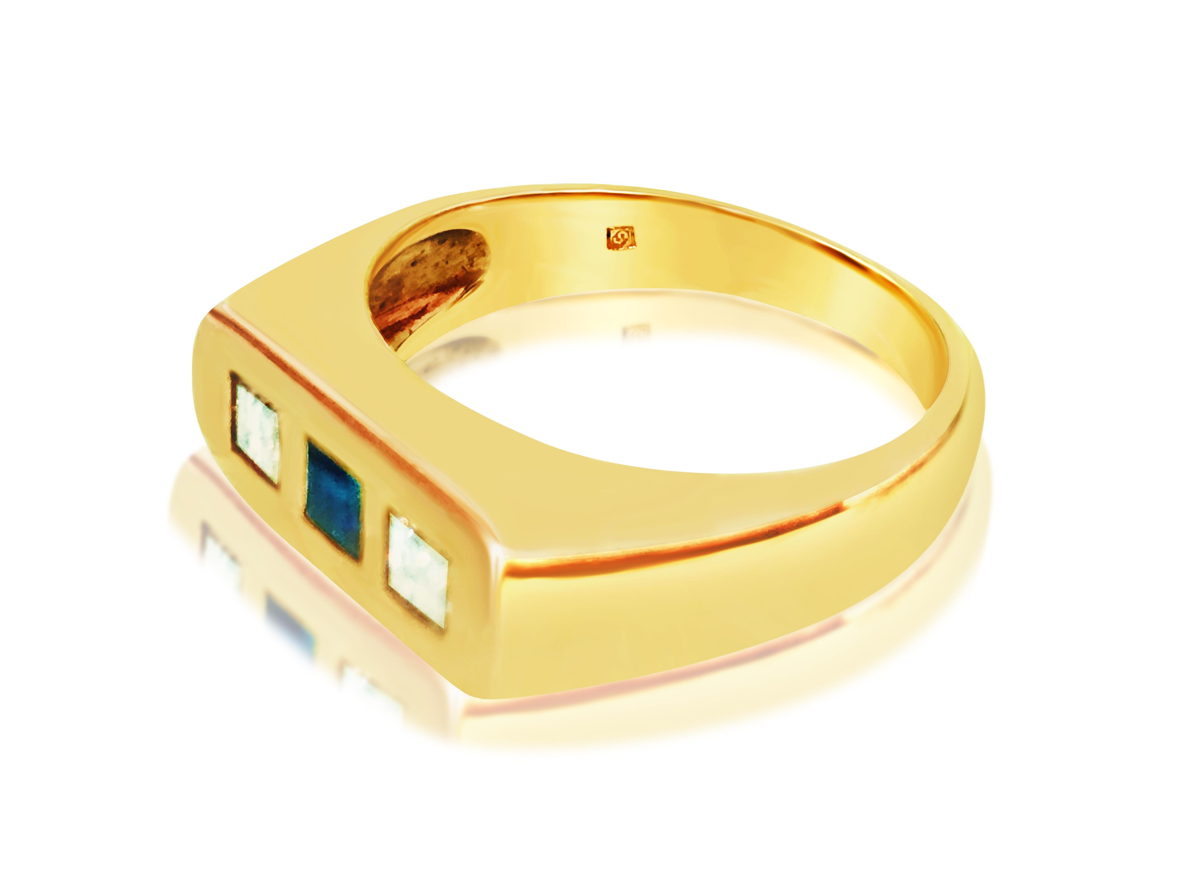 Princess Cut Estate Blue Sapphire and Diamond Yellow Gold Ring For Sale