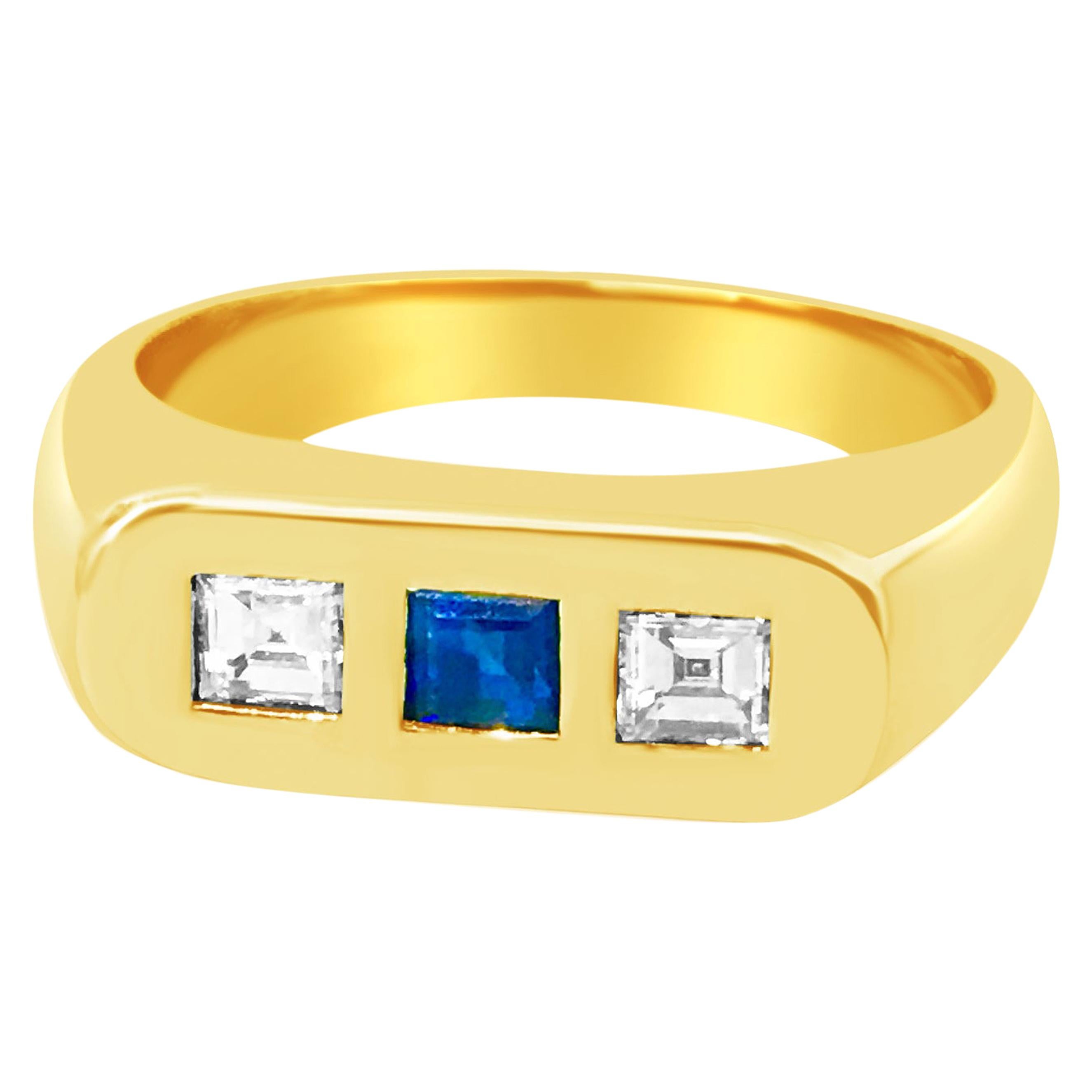Estate Blue Sapphire and Diamond Yellow Gold Ring For Sale