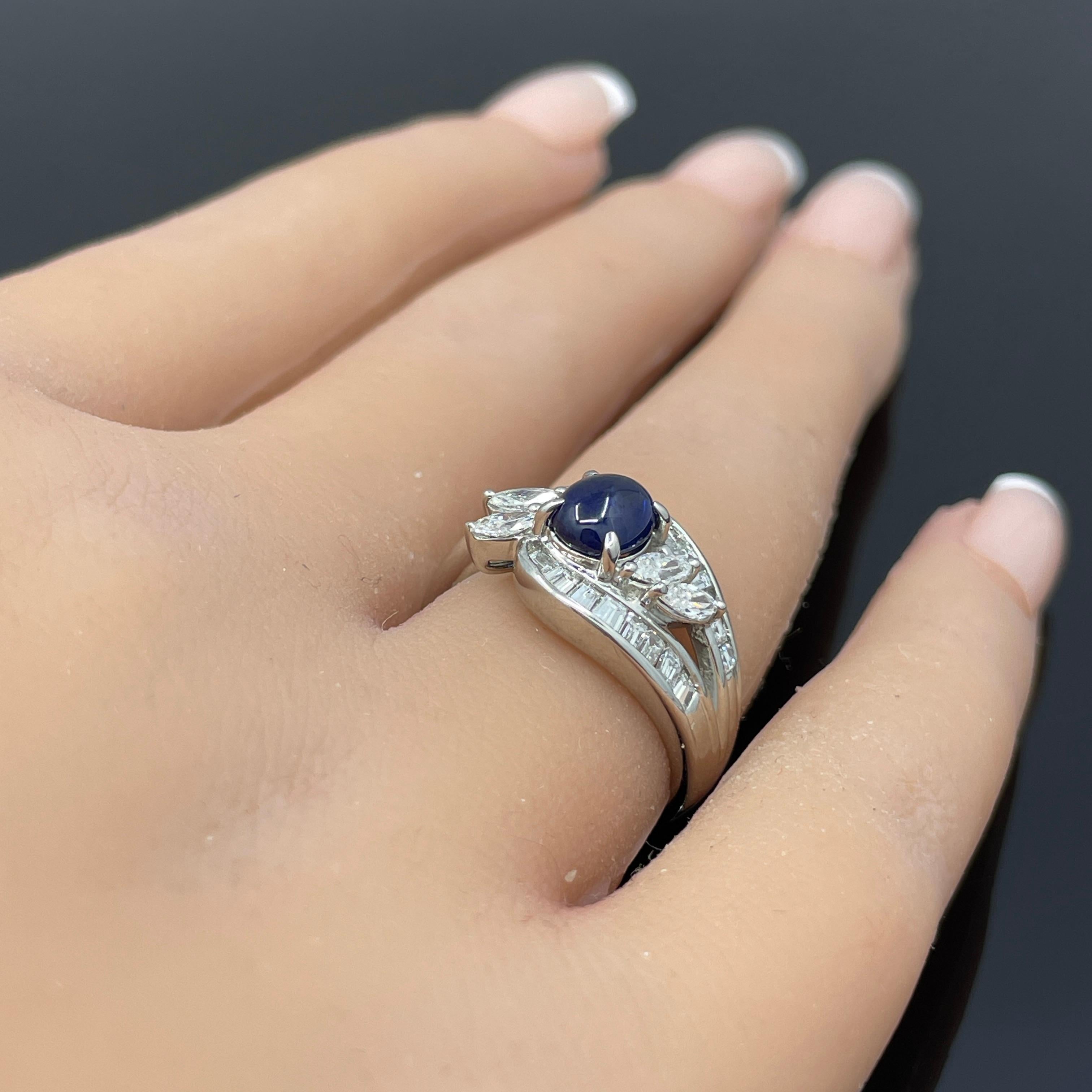 Bague en platine saphir bleu cabochon et diamant 2.15ctw en vente 6