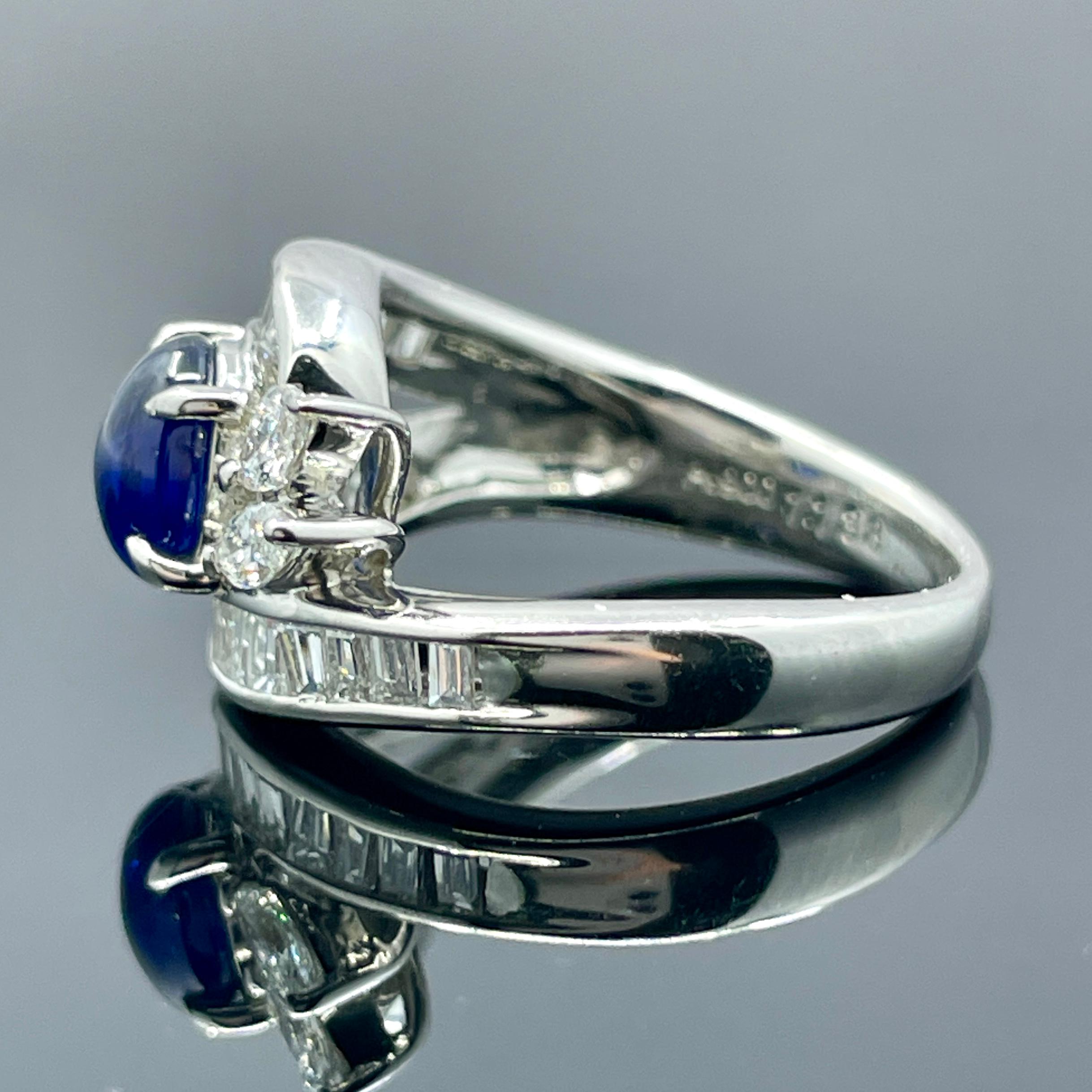 Bague en platine saphir bleu cabochon et diamant 2.15ctw Pour femmes en vente