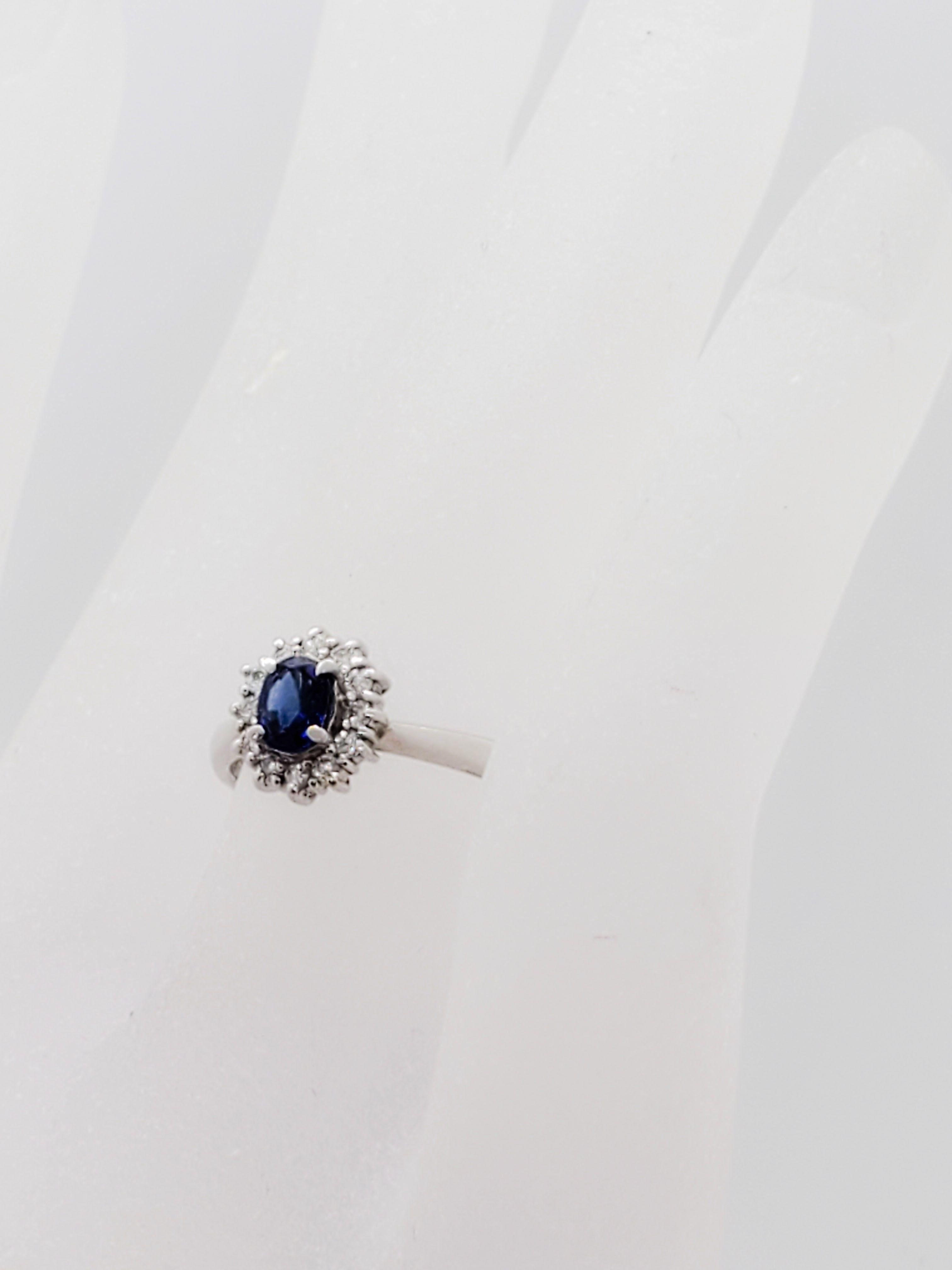 Estate 0.38ct Blue Sapphire Oval & 0.15ctw Diamond Round Platinum 3.90gr Ring Approx.Wt. Size 5.75