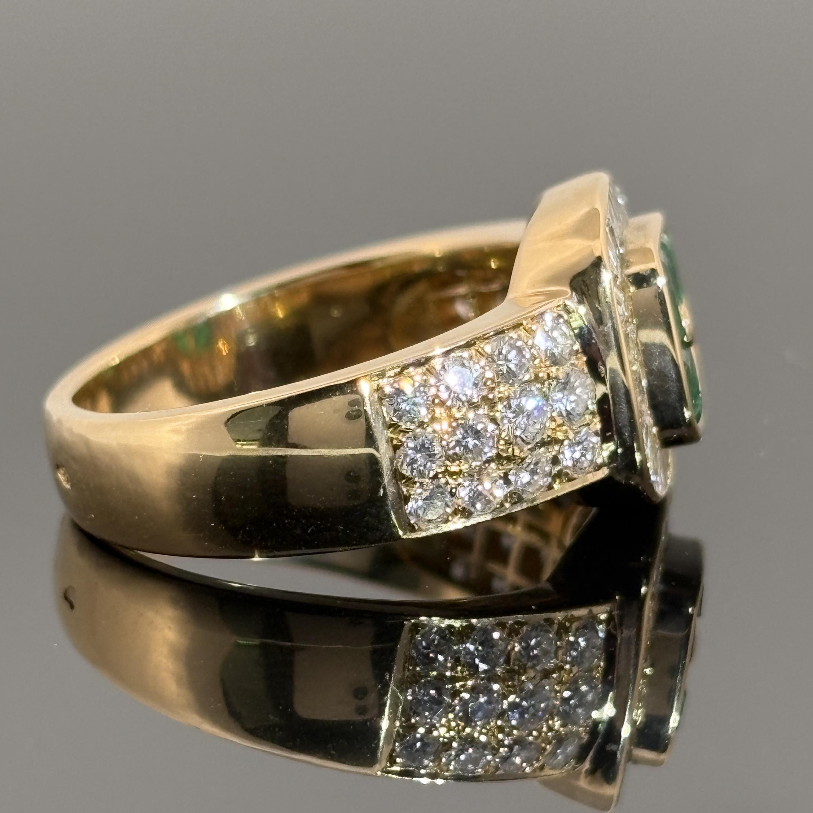 Estate Boucheron Smaragd & Diamant 18k Gelbgold Ring Damen im Angebot