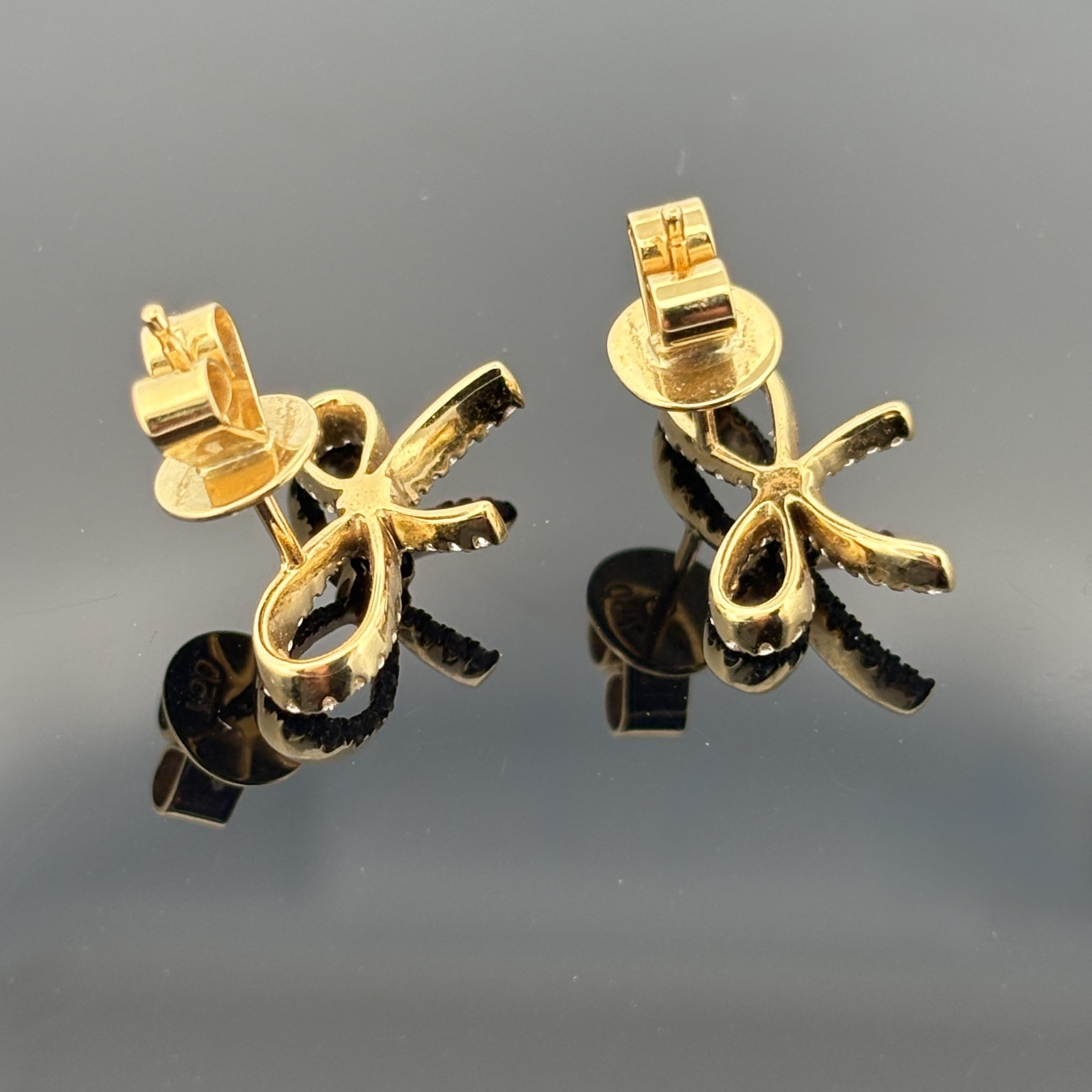 Orecchini con diamanti a fiocco Estate 0,24ctw in oro giallo 18k In condizioni ottime in vendita a Orlando, FL