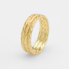 Estate Buccellati Ring 18 Karat Yellow Gold Leaf Motif Vintage Designer Jewelry