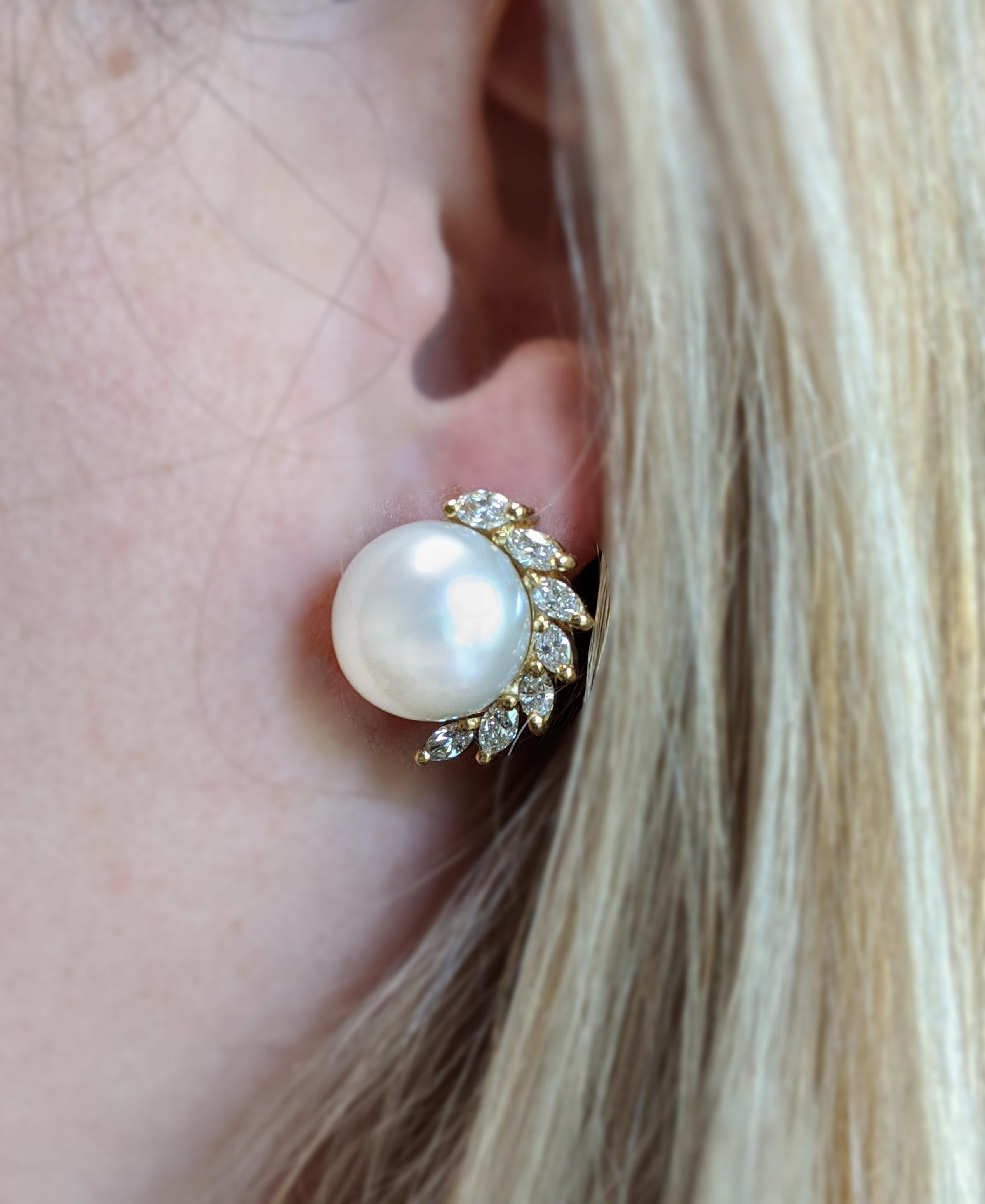 Estate Button Pearl and Marquise Diamond Earrings in 18 Karat Yellow Gold In Good Condition For Sale In NEW ORLEANS, LA