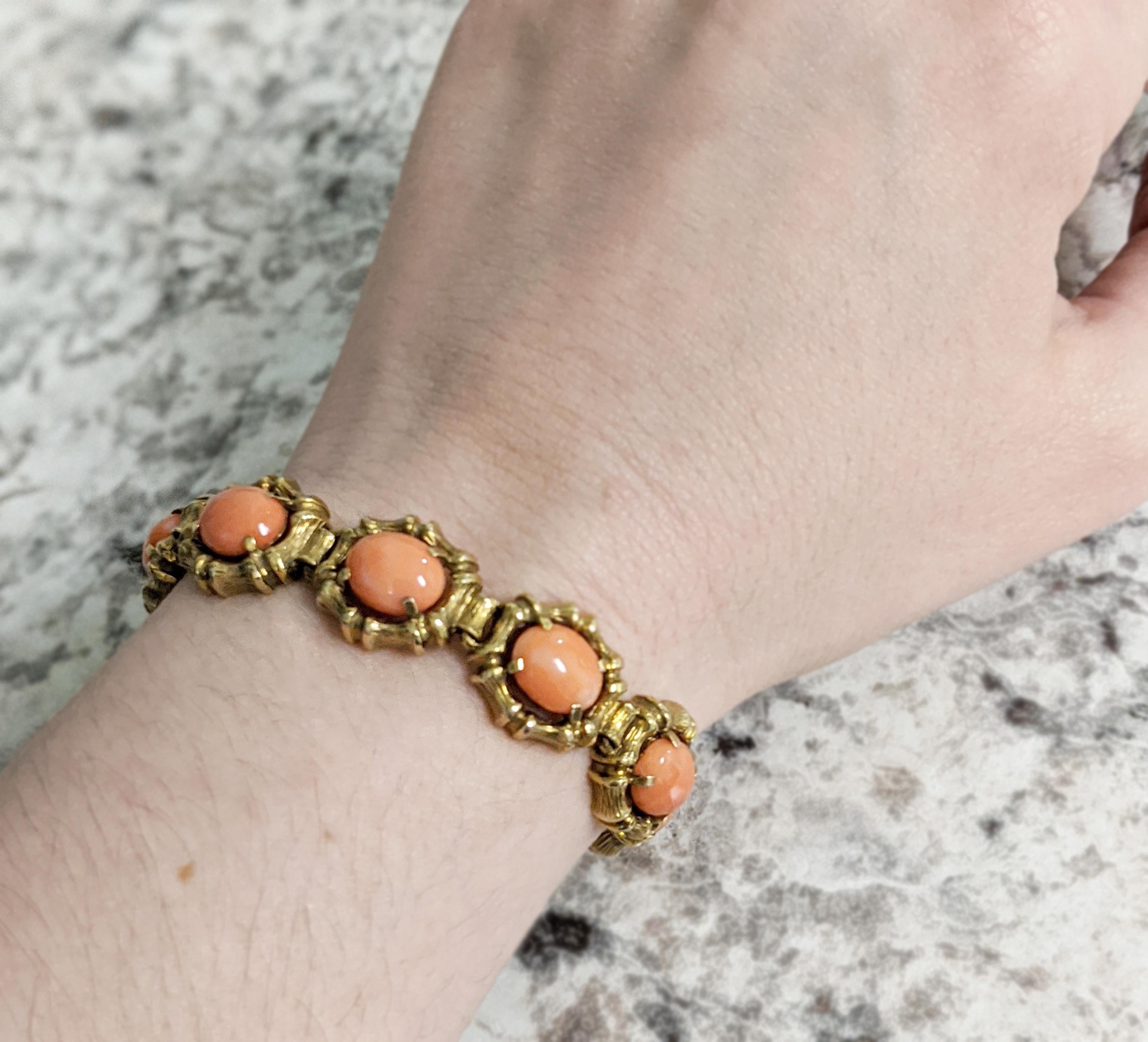 Estate Cabochon Coral Bracelet in Yellow Gold 1