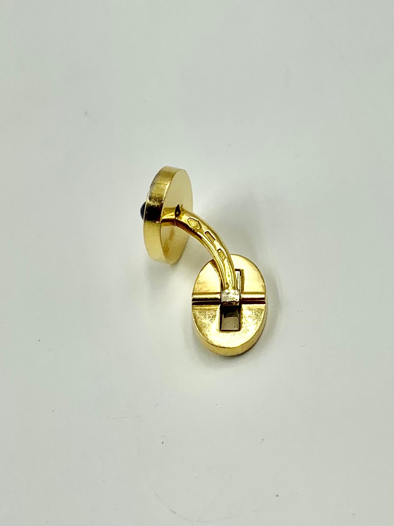 Nachlass Carlo Weingrill Cabochon Saphir 18K Dreifarbige Gold Ovale Manschettenknöpfe im Zustand „Gut“ im Angebot in New York, NY