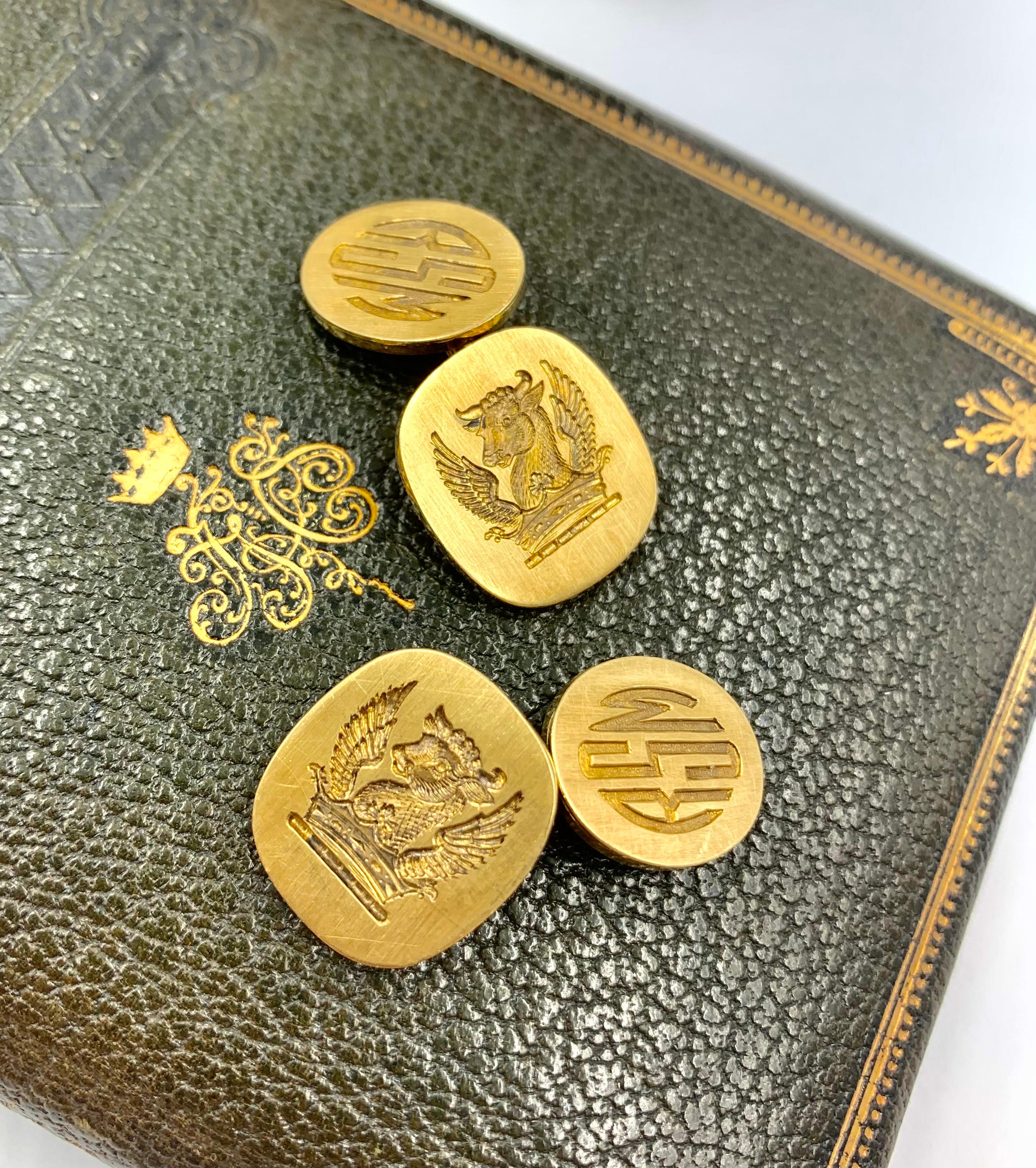 Tapferkeit und Großmut werden durch den geflügelten Stier in einem Wappen auf einem Wappen oder Schild dargestellt. Tapferkeit, Großzügigkeit, Tapferkeit und Stärke sind weitere Symboliken.
Im Complete guide to Heraldry wird der Stier als Wappen des