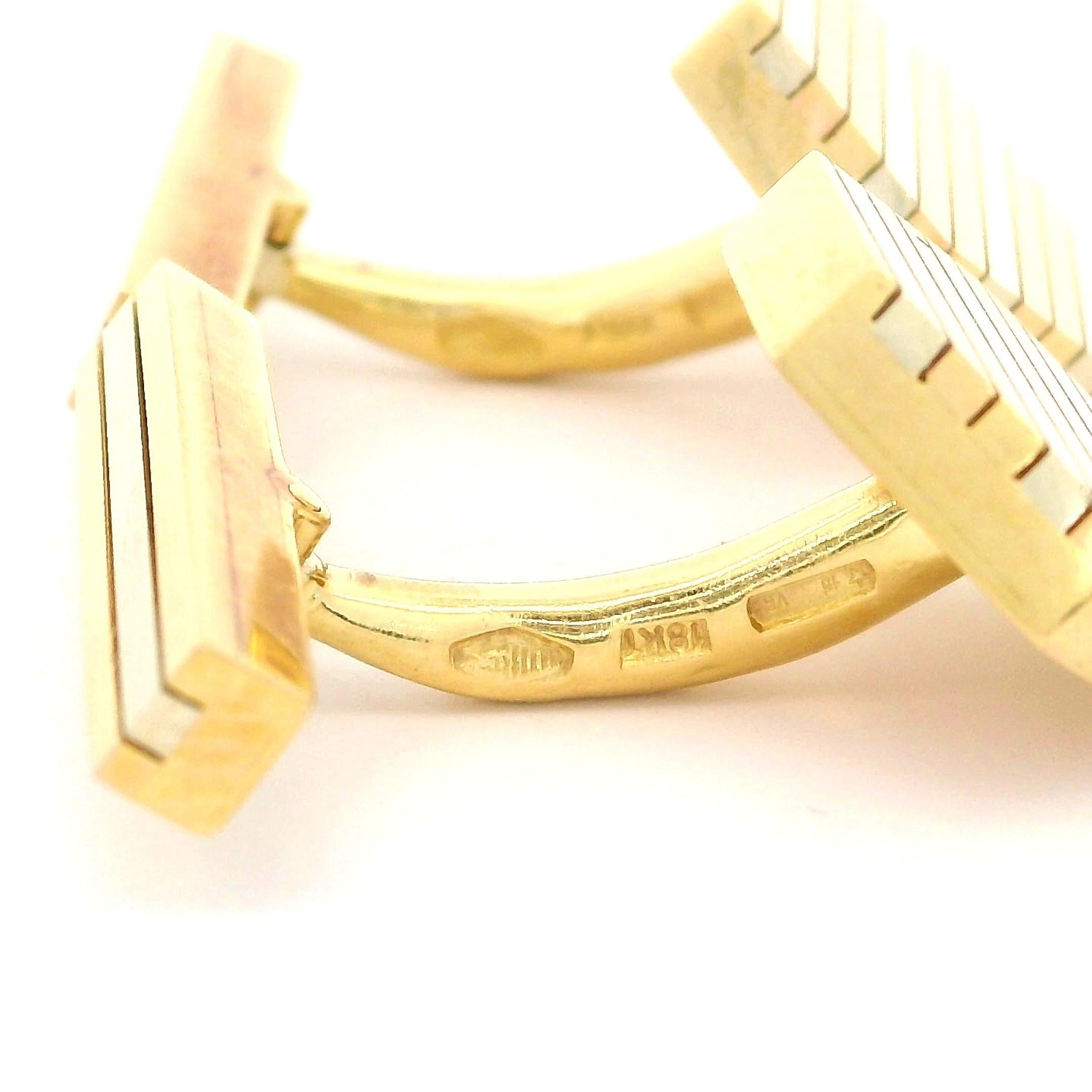 Cartier Boutons de manchette tourbillonnants hexagonaux en or tricolore 18 carats Pour hommes en vente
