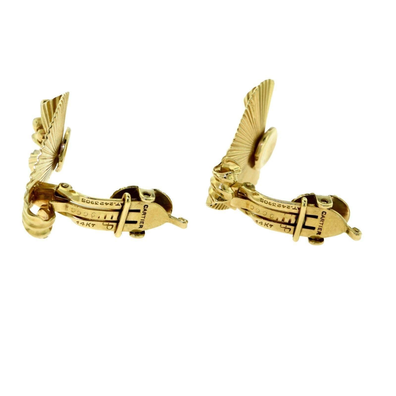 Women's or Men's Estate Cartier Yellow Gold Fluted Leaf Swirl Statement Clip-On Earrings For Sale