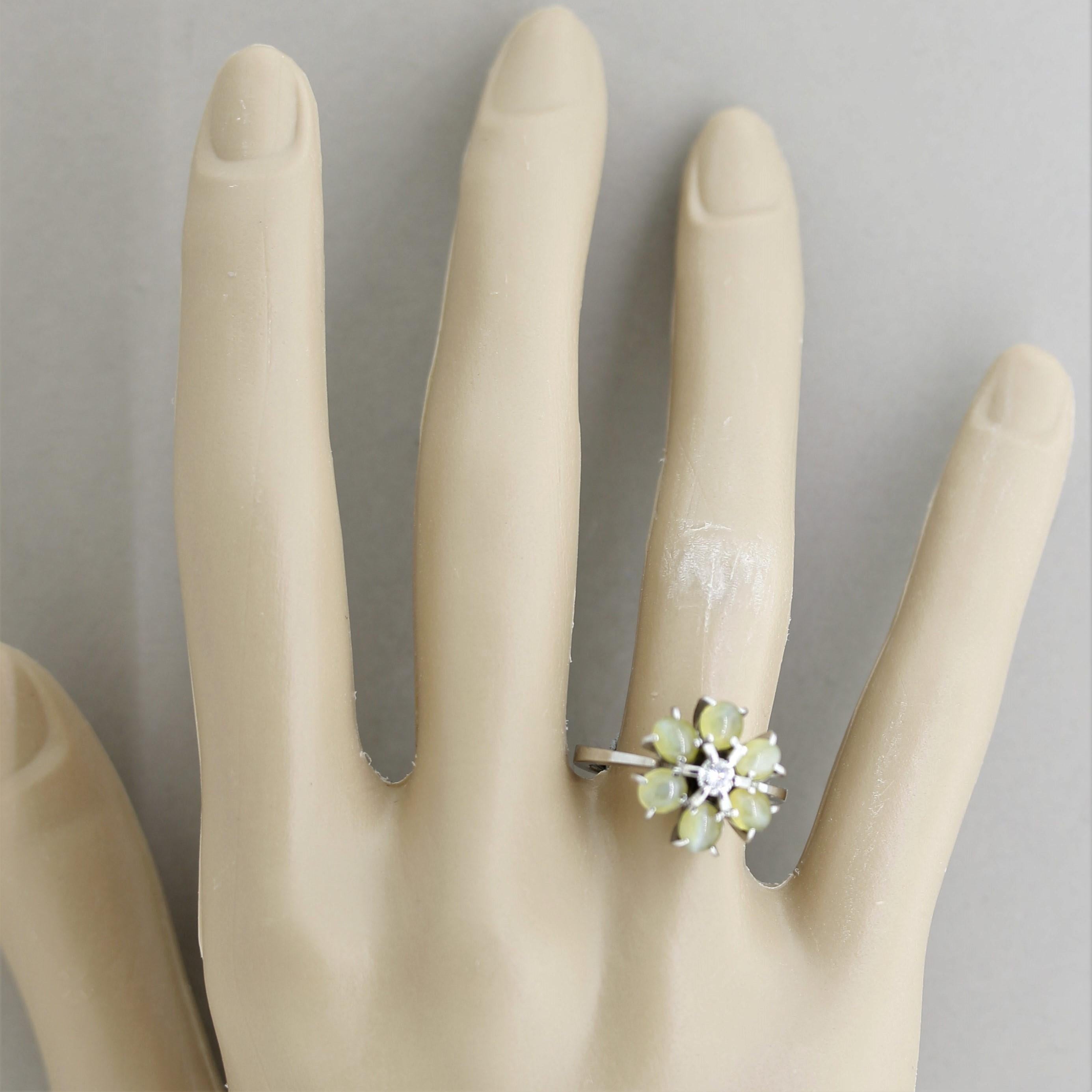 Estate Cat’s Eye Chrysoberyl Diamond Platinum Flower Ring For Sale 4