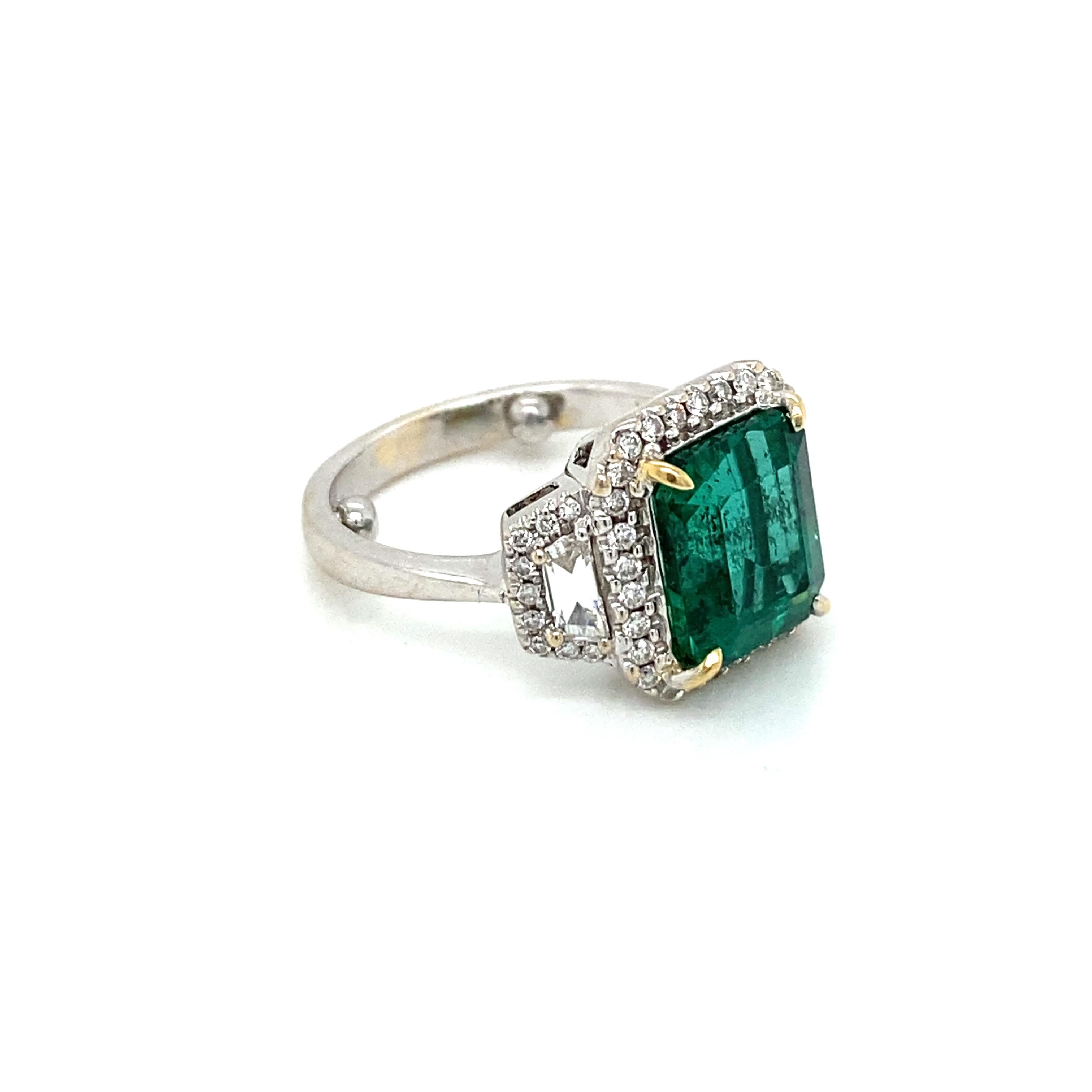 Estate Certified 3.34 Carat Natural Emerald Diamond Ring For Sale 4
