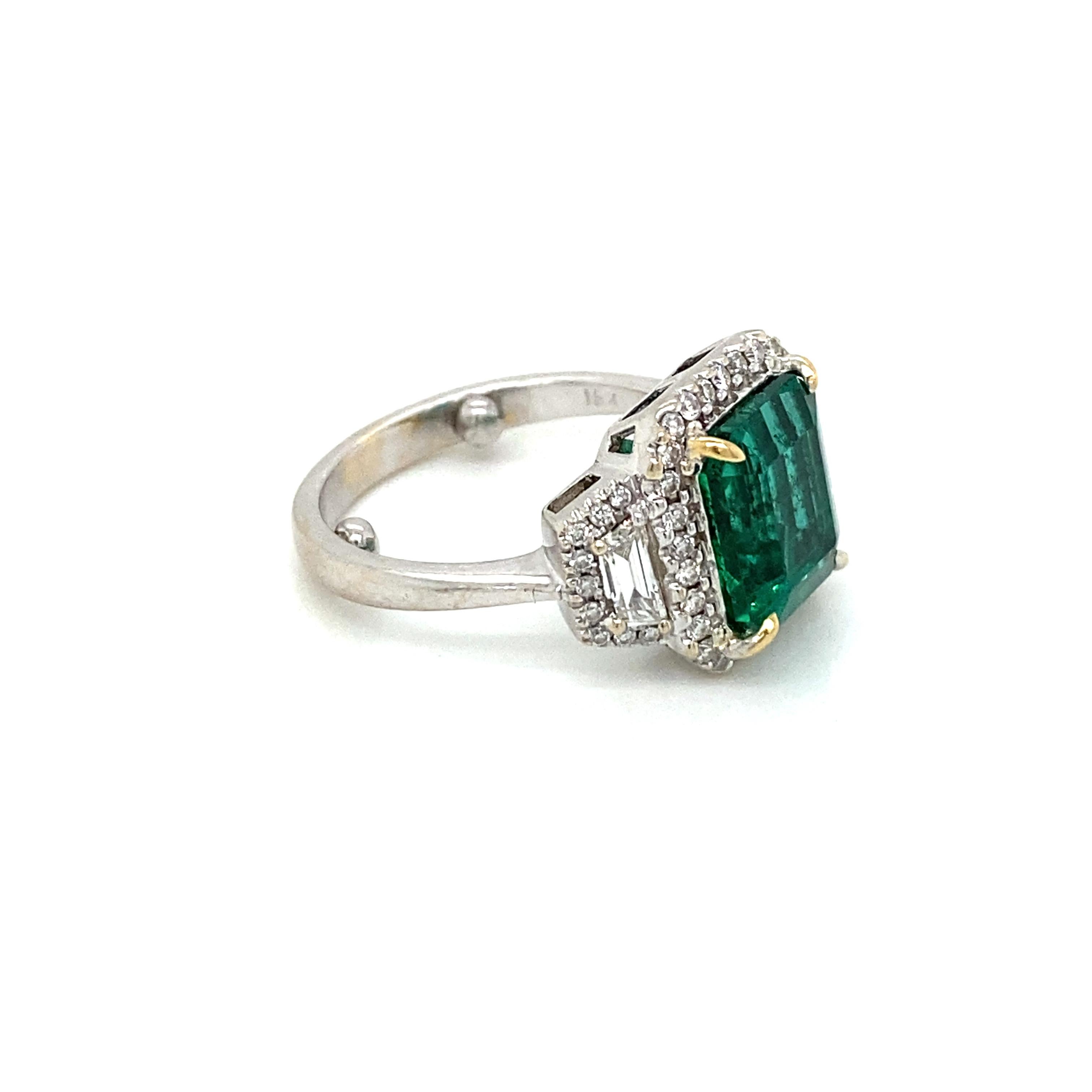 Estate Certified 3.34 Carat Natural Emerald Diamond Ring For Sale 6