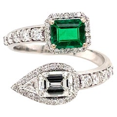 Retro Estate Certified Colombian Emerald Diamond Bypass Gold Ring