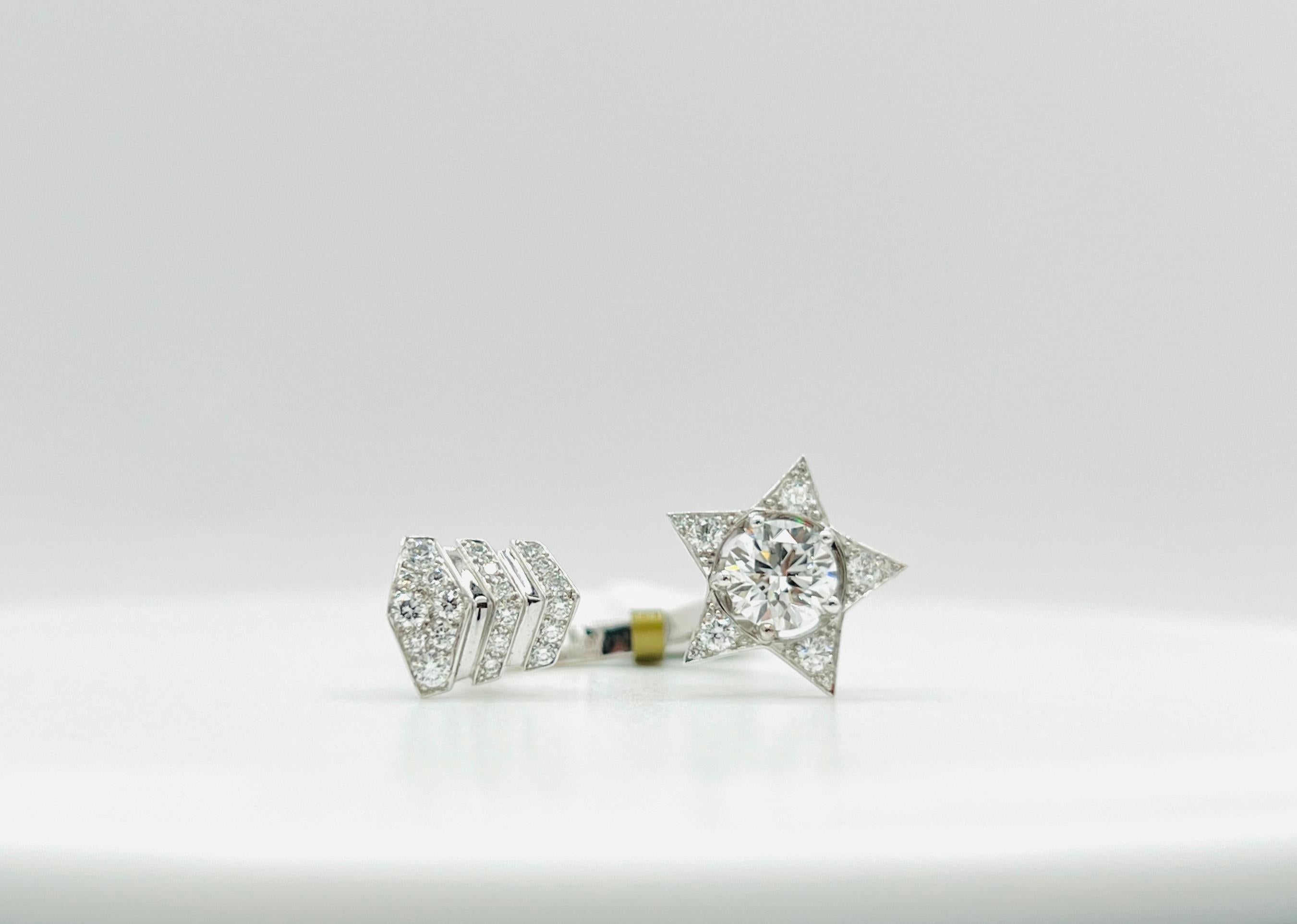 Anello "Comete" con diamante bianco tondo Chanel Estate in oro bianco 18 carati