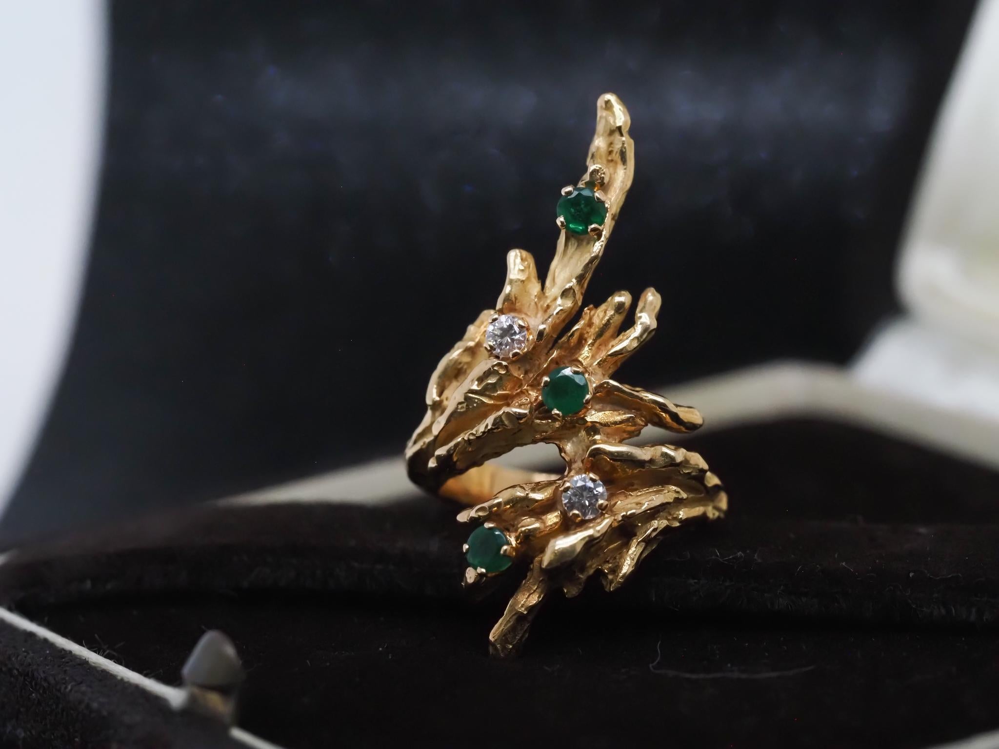 Women's Estate CHAUMET Paris 18K Yellow Gold Emerald and Diamond Ring - VHK#990 For Sale