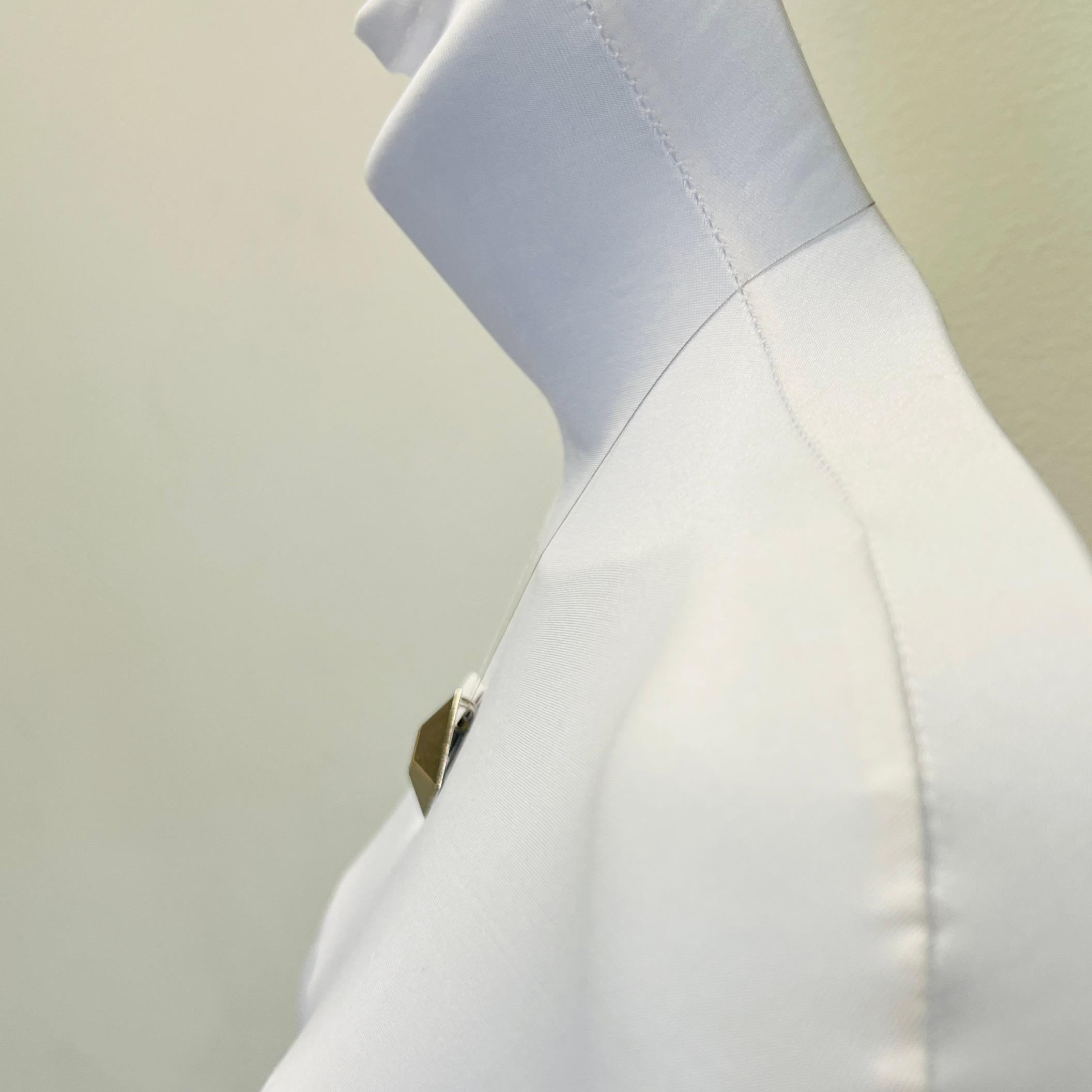 Estate Chopard Floating White Diamond Ring, Earring, and Pendant Set in 18K Gold In Excellent Condition For Sale In Los Angeles, CA