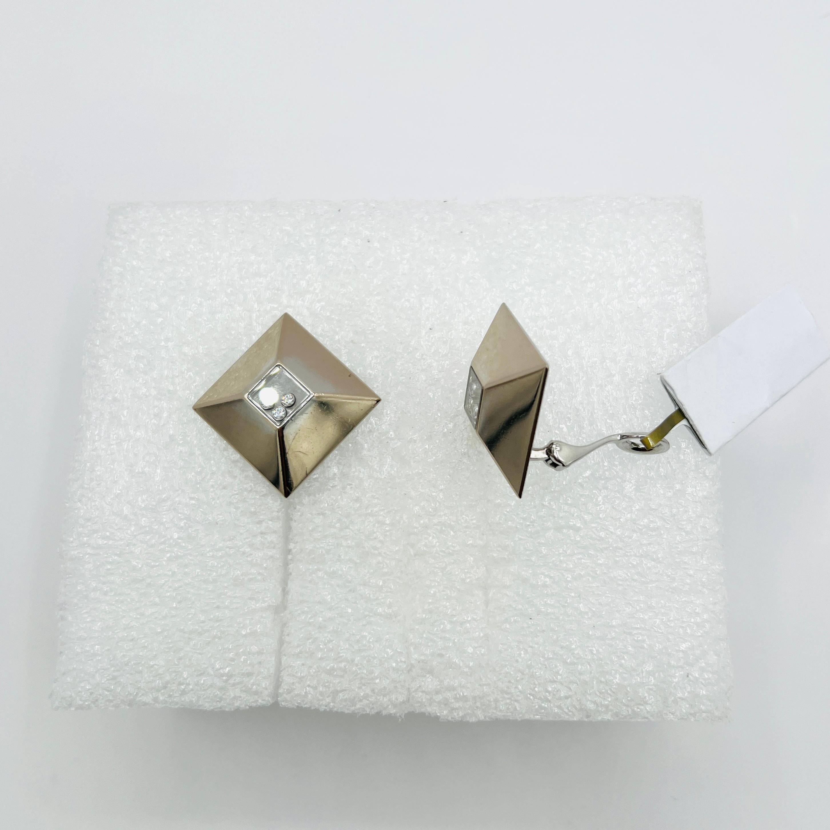 Estate Chopard Floating White Diamond Ring, Earring, and Pendant Set in 18K Gold For Sale 1