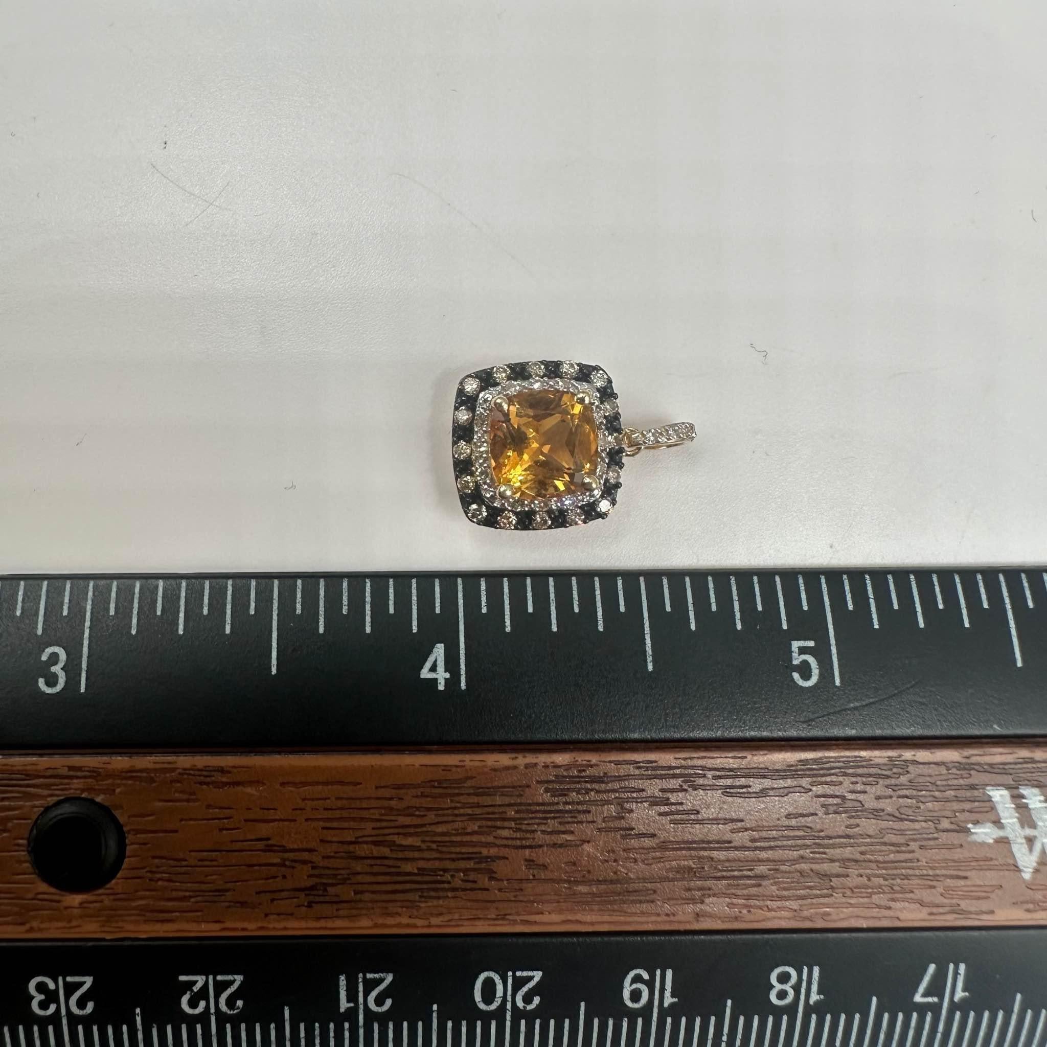 Women's Estate Citrine & Diamond Pendant in 10kt Yellow Gold -7.1mm Citrine, 0.10ctw Dia For Sale