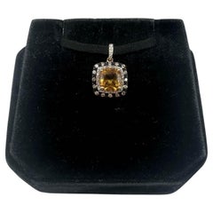 Estate Citrine & Diamond Pendant in 10kt Yellow Gold -7.1mm Citrine, 0.10ctw Dia