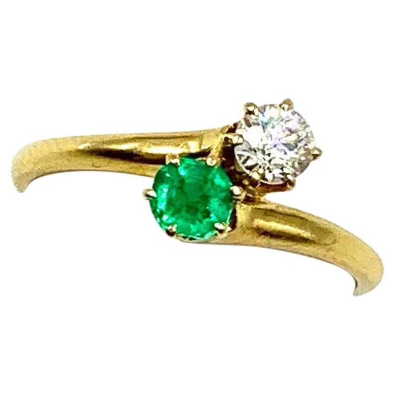 Classic Moi et Toi Diamond Emerald 18k Yellow Gold Ring, Early 20th Century