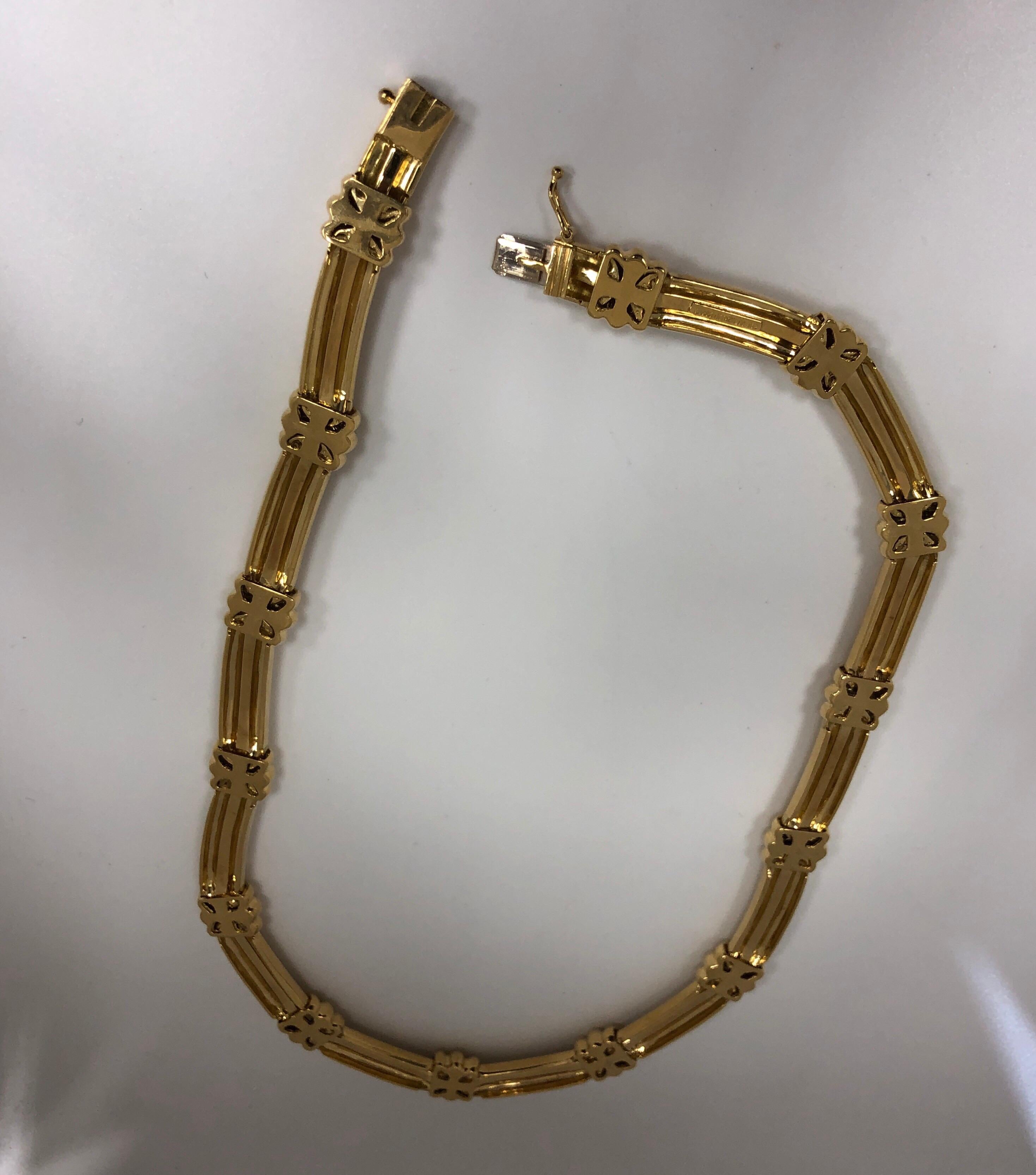 Estate Classic Vintage 18 Karat Gold Tiffany & Co. Necklace In Good Condition In New York, NY