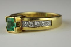 Anello con smeraldo colombiano e diamanti