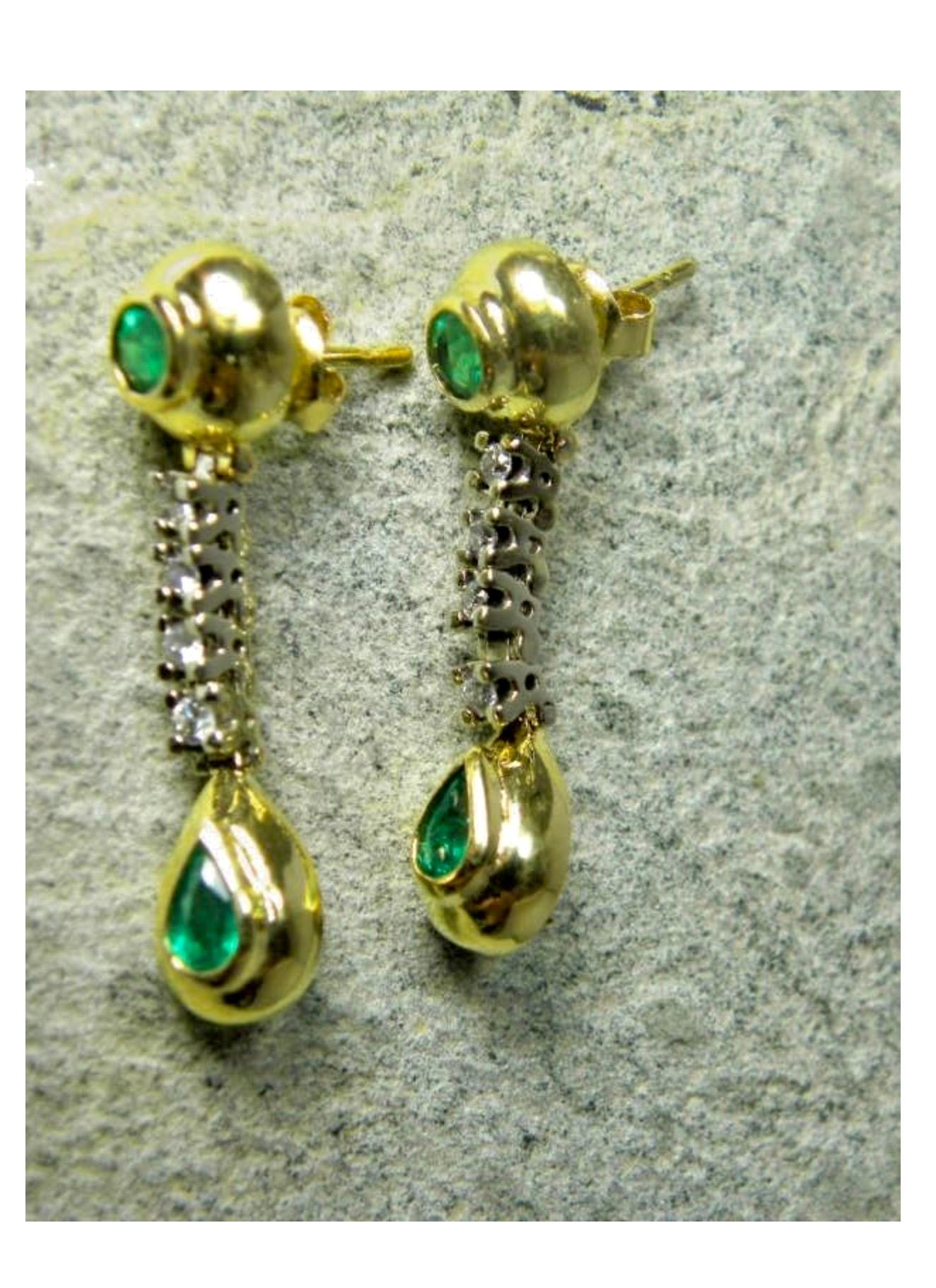 Estate Colombian Emerald & Diamond Dangle Drop Earrings Gold For Sale 5