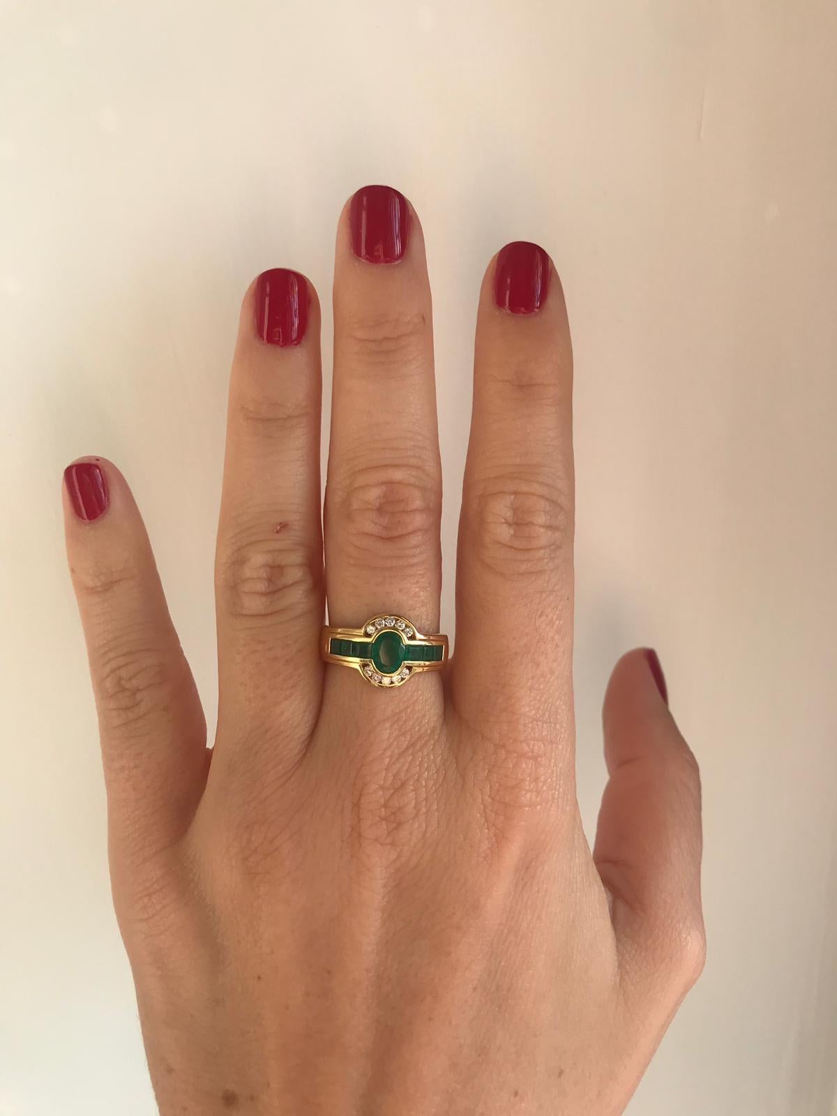 Estate Colombian Emerald Diamond Gold Band Ring 5
