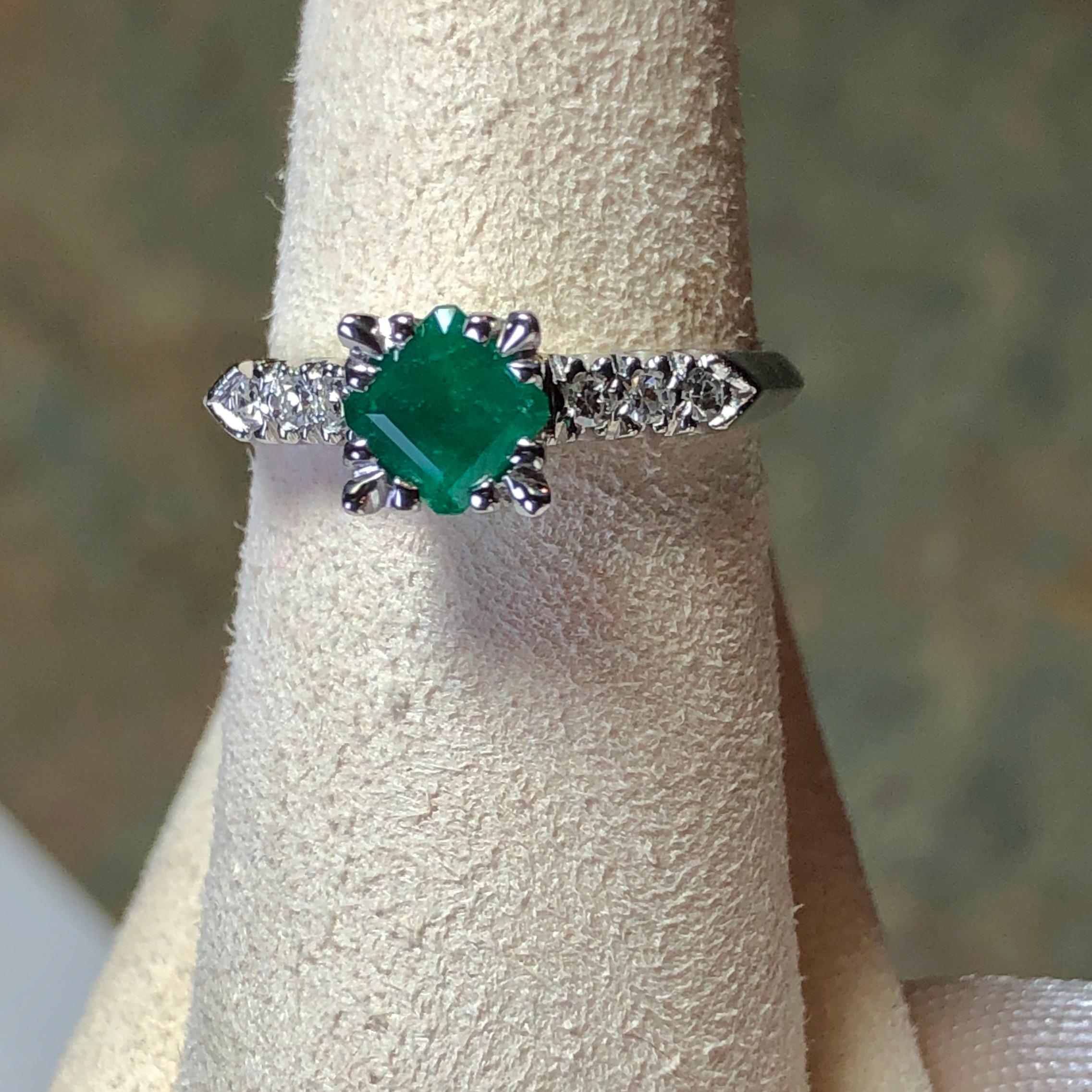 platinum emerald ring vintage
