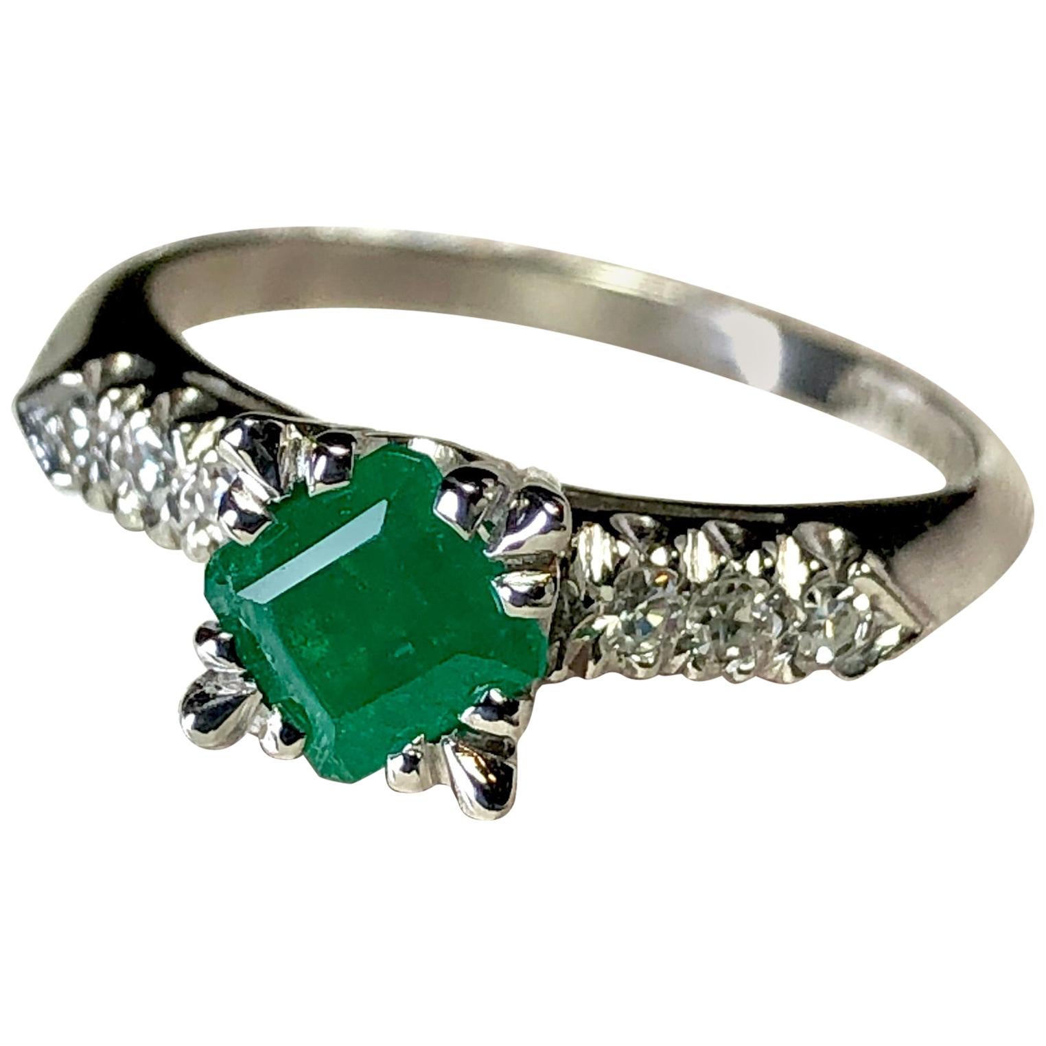 Vintage Colombian Emerald Engagement Ring Platinum