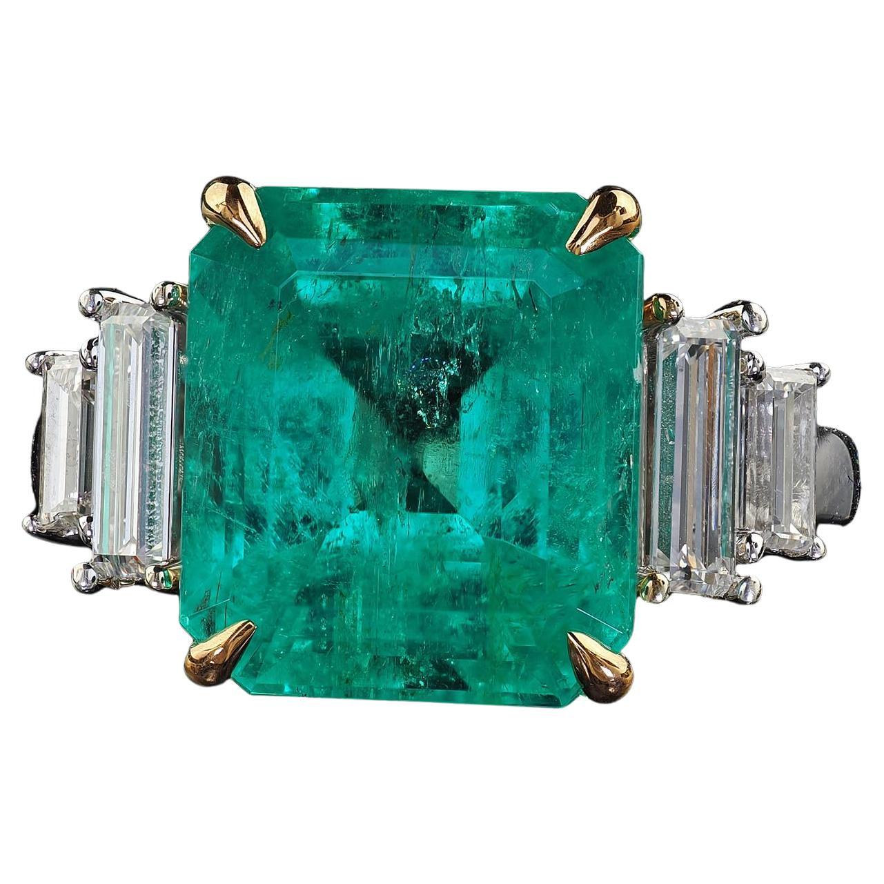 Estate Contemporary 14K White Gold Colombian Emerald Diamond Cocktail Ring - GIA