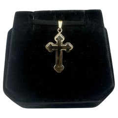 Colgante en forma de cruz de oro amarillo de 14 quilates - 1,5 g, 15/16" de altura, Pre-Aprovechado