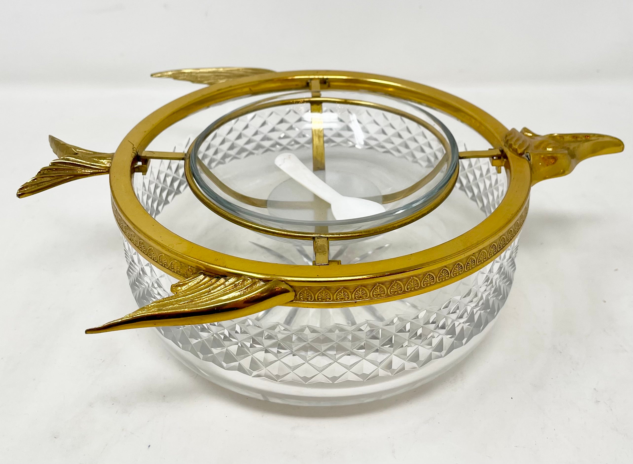 Estate Cut Crystal and Gilt Bronze Sturgeon Design Caviar Server, Circa 1970. en venta 3