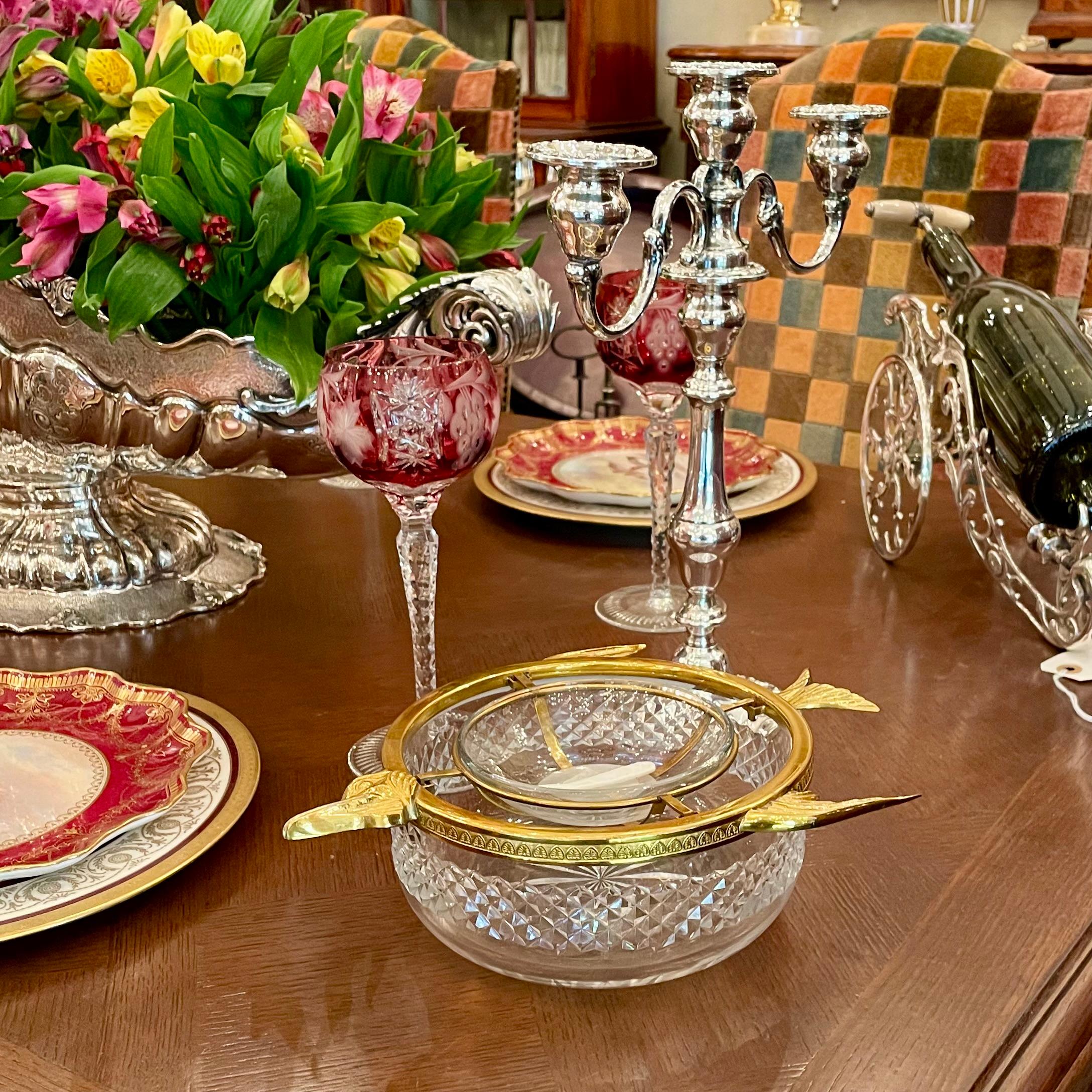 Estate Cut Crystal and Gilt Bronze Sturgeon Design Caviar Server, Circa 1970. en venta 13