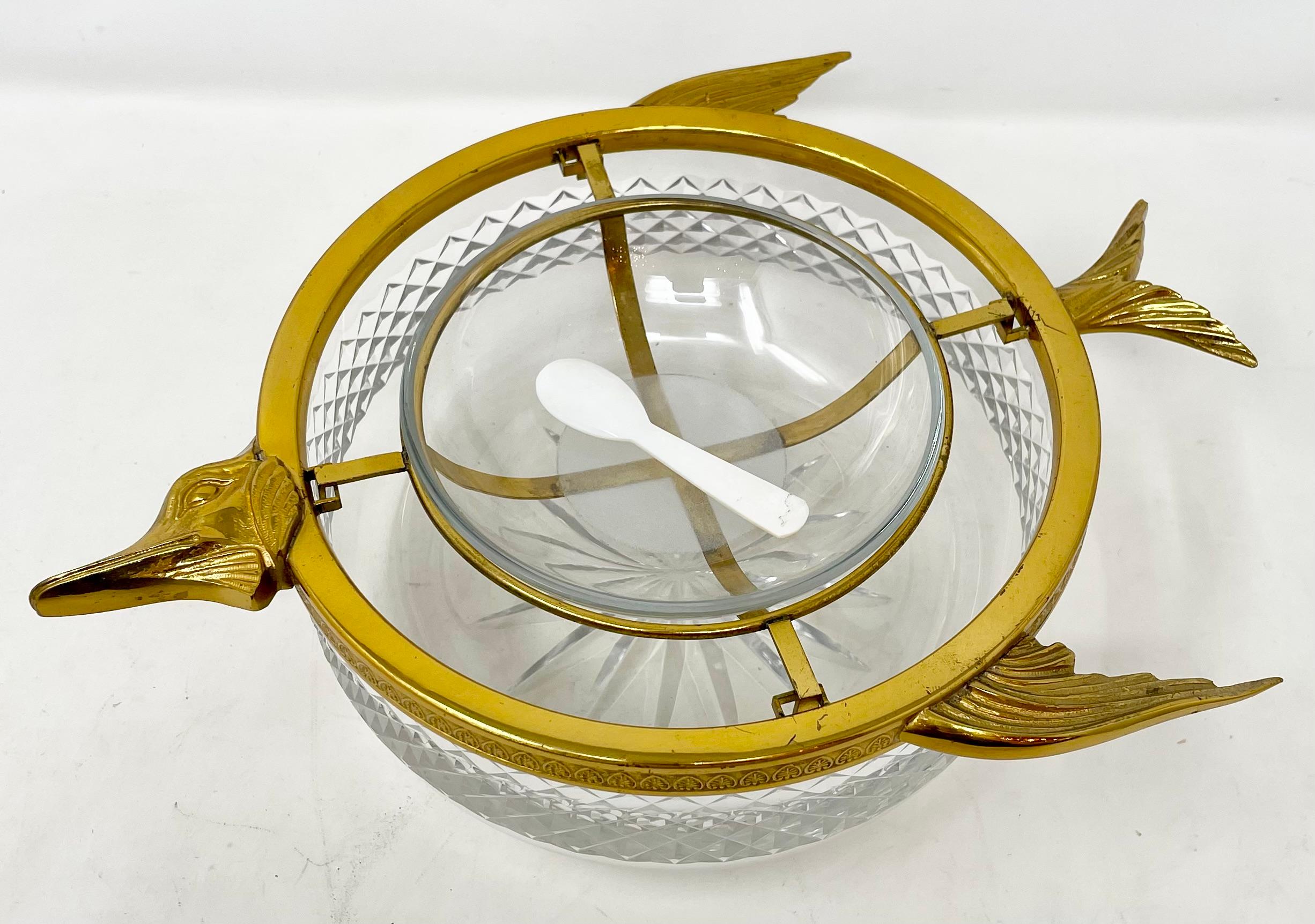 Estate Cut Crystal and Gilt Bronze Sturgeon Design Caviar Server, Circa 1970. Dorado en venta
