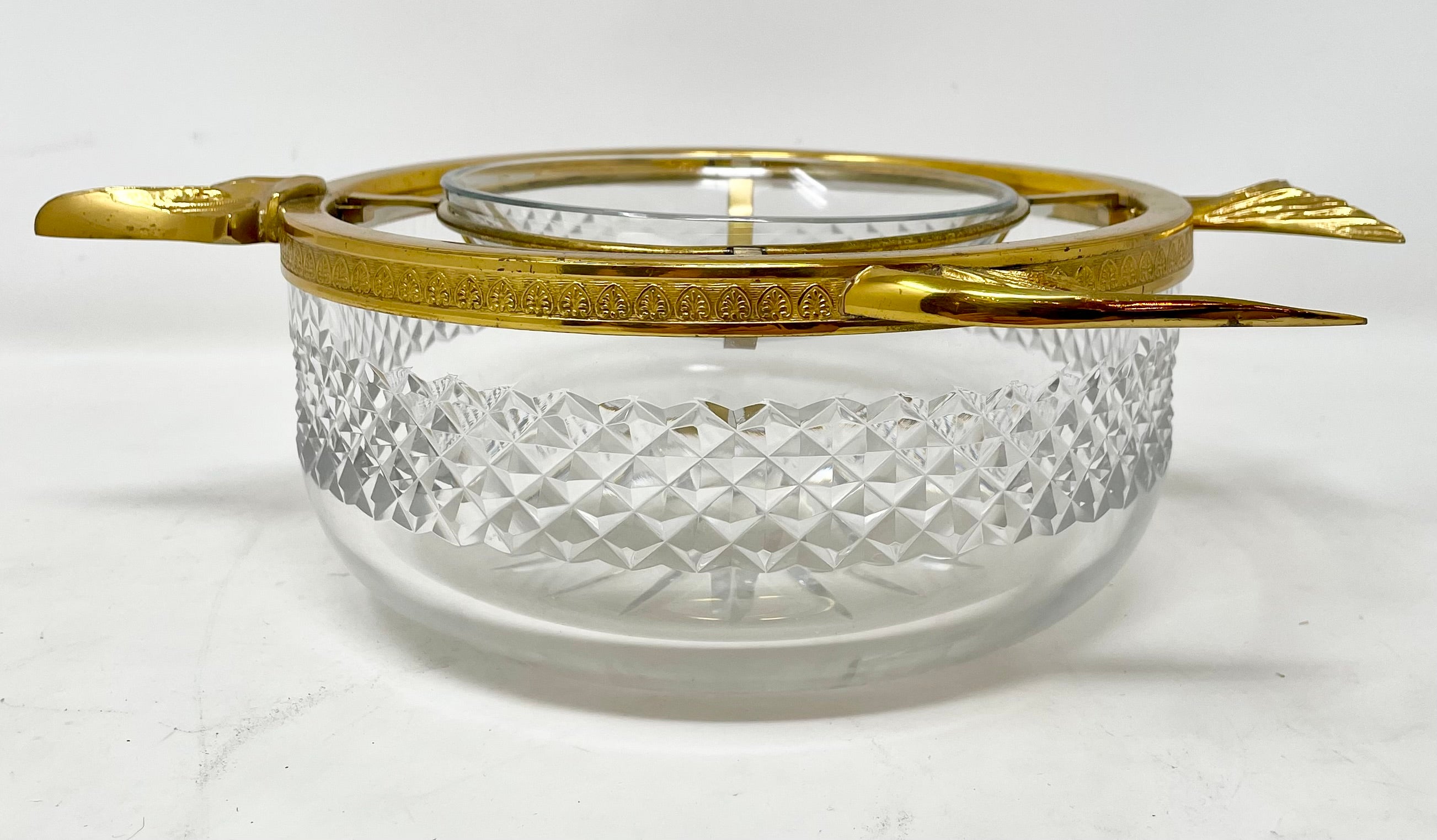 Estate Cut Crystal and Gilt Bronze Sturgeon Design Caviar Server, Circa 1970. en Bueno estado para la venta en New Orleans, LA