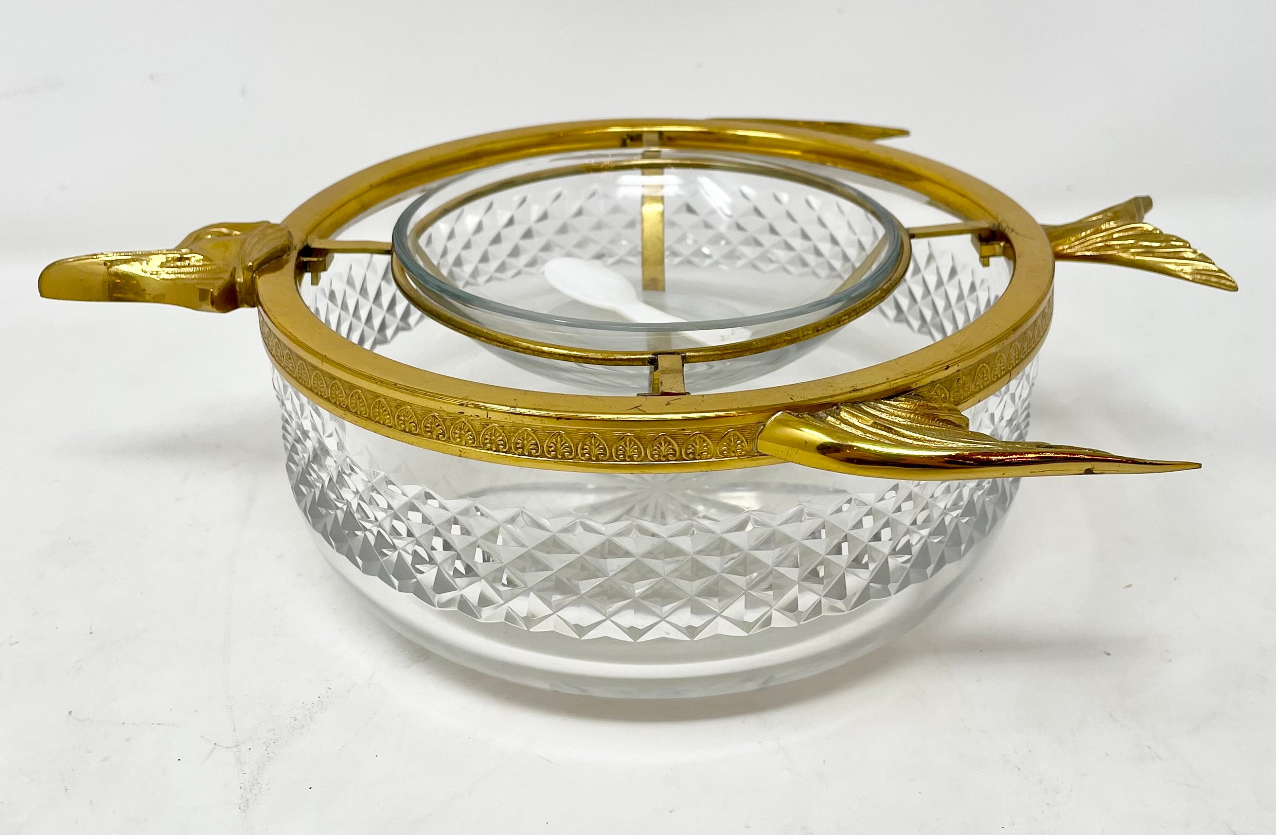 Estate Cut Crystal and Gilt Bronze Sturgeon Design Caviar Server, Circa 1970. siglo XX en venta